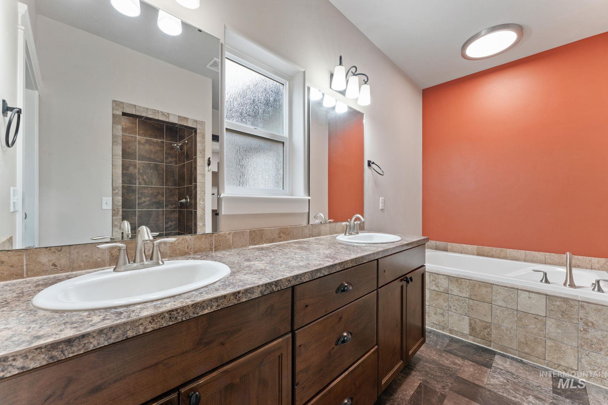 2221 Canyon Trail Way, Twin Falls, Idaho 83301-5412, 4 Bedrooms, 3 Bathrooms, Residential For Sale, Price $564,900,MLS 98980677