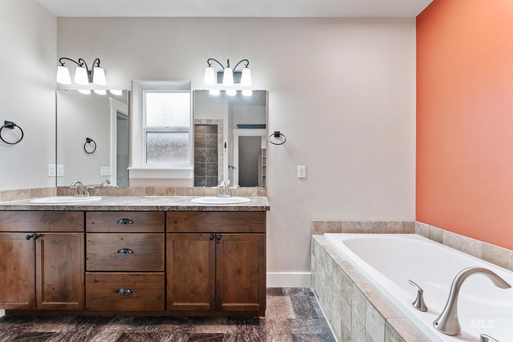 2221 Canyon Trail Way, Twin Falls, Idaho 83301-5412, 4 Bedrooms, 3 Bathrooms, Residential For Sale, Price $564,900,MLS 98980677