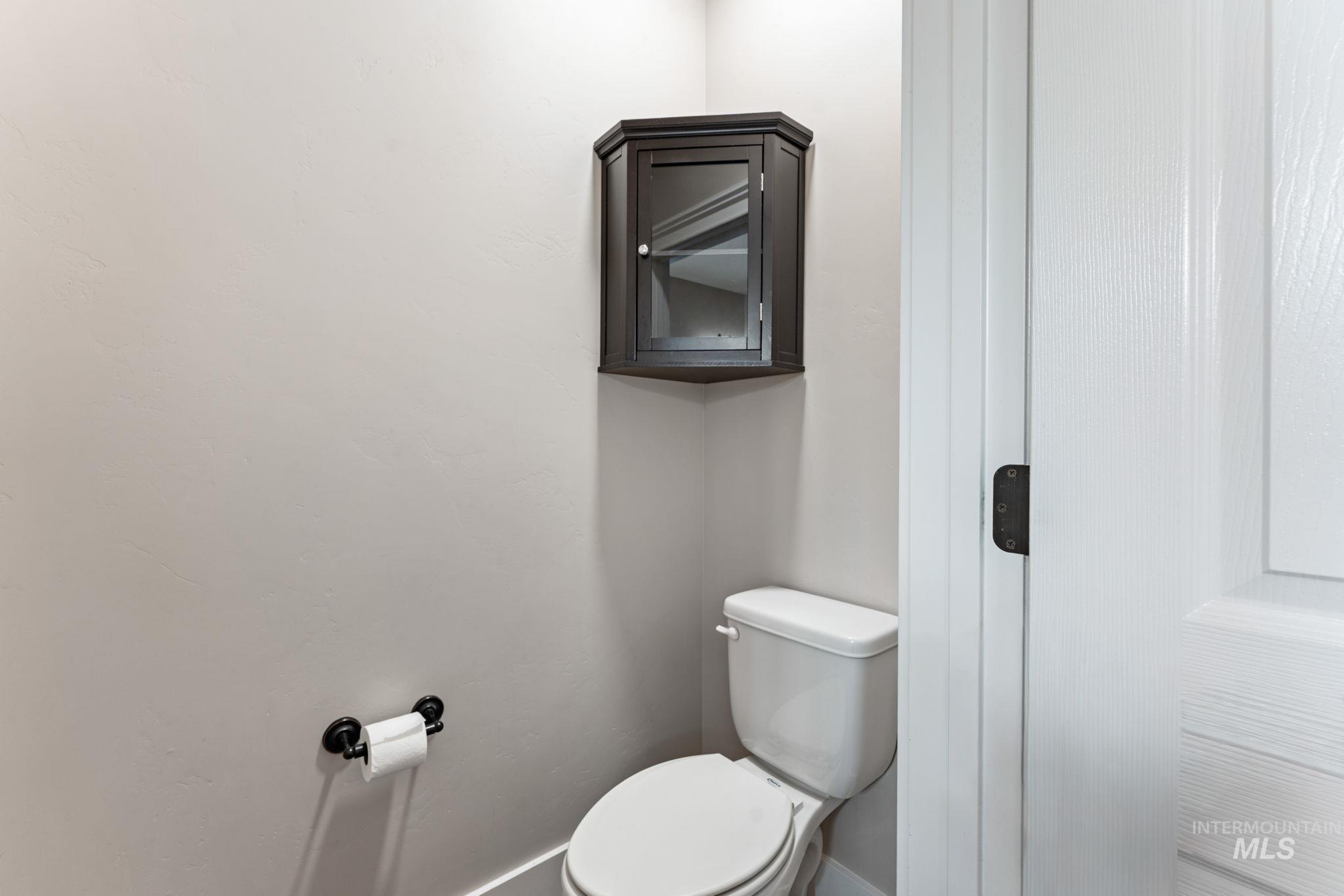 2221 Canyon Trail Way, Twin Falls, Idaho 83301-5412, 4 Bedrooms, 3 Bathrooms, Residential For Sale, Price $564,900,MLS 98980677