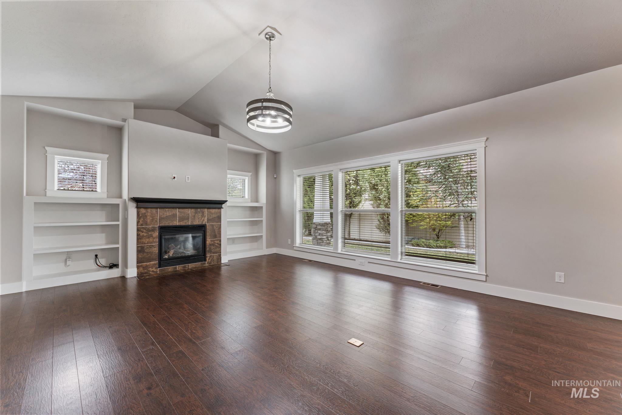 2221 Canyon Trail Way, Twin Falls, Idaho 83301-5412, 4 Bedrooms, 3 Bathrooms, Residential For Sale, Price $564,900,MLS 98980677