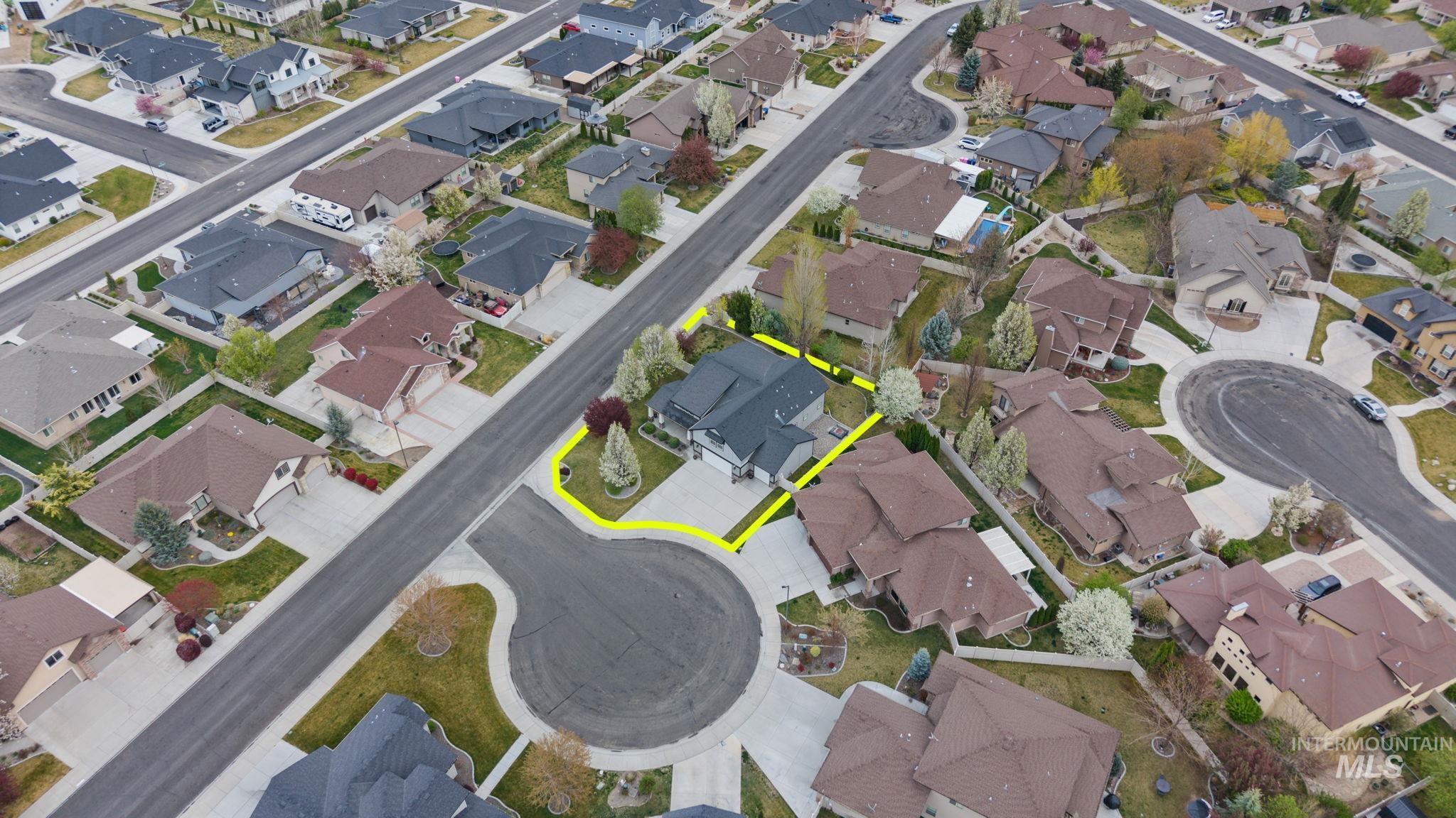 2221 Canyon Trail Way, Twin Falls, Idaho 83301-5412, 4 Bedrooms, 3 Bathrooms, Residential For Sale, Price $564,900,MLS 98980677