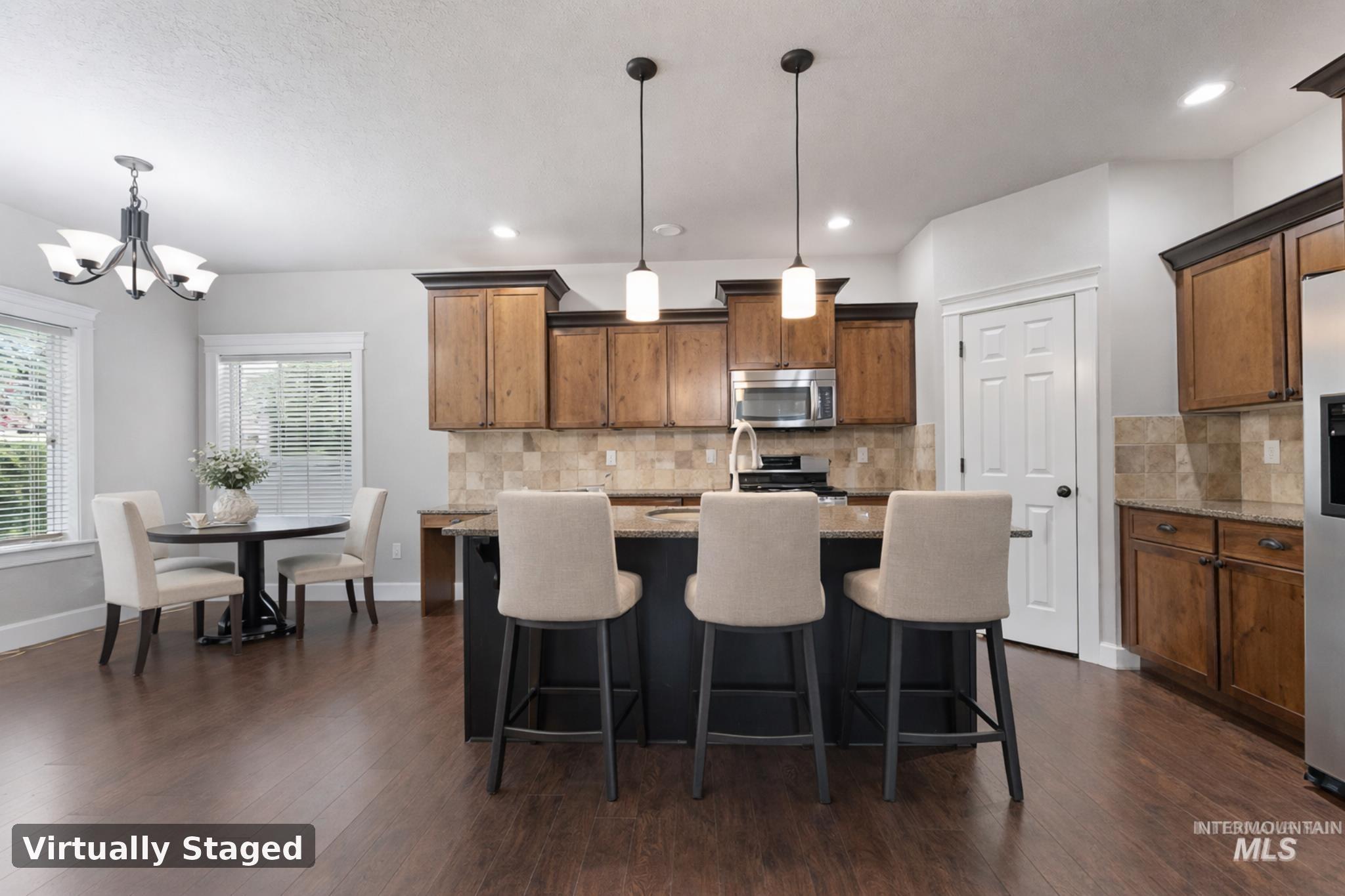 2221 Canyon Trail Way, Twin Falls, Idaho 83301-5412, 4 Bedrooms, 3 Bathrooms, Residential For Sale, Price $564,900,MLS 98980677