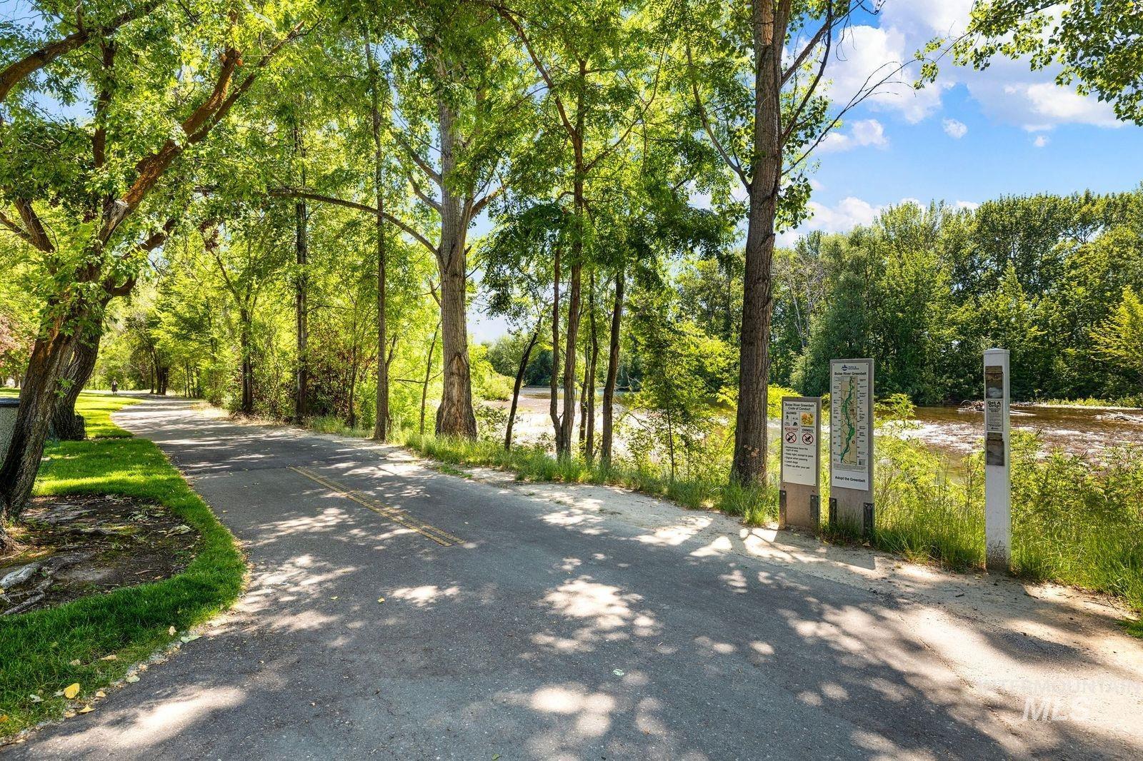 5583 W Harborcove Ln, Boise, Idaho 83703, 2 Bedrooms, 2 Bathrooms, Residential For Sale, Price $499,000,MLS 98980678