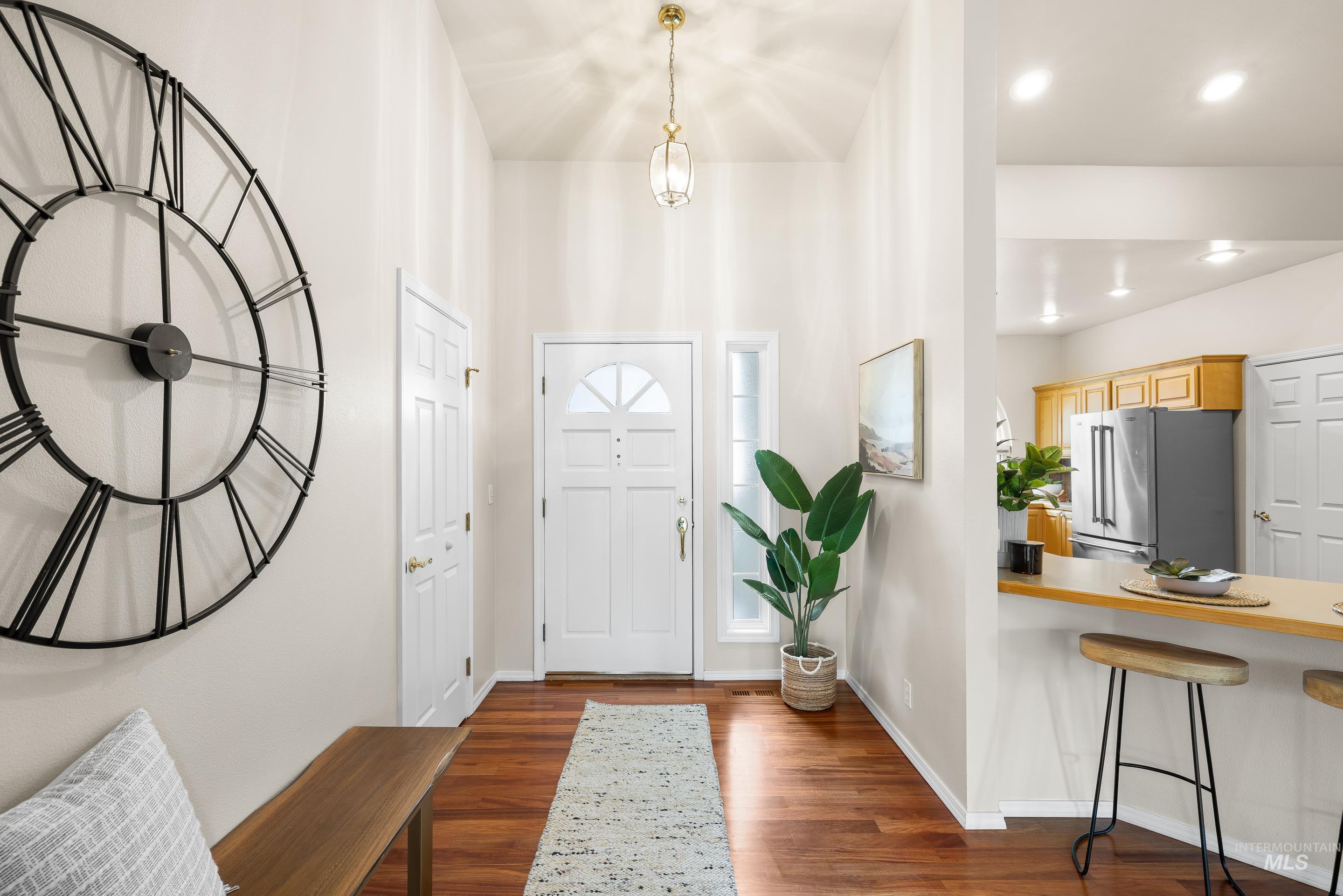 5583 W Harborcove Ln, Boise, Idaho 83703, 2 Bedrooms, 2 Bathrooms, Residential For Sale, Price $499,000,MLS 98980678