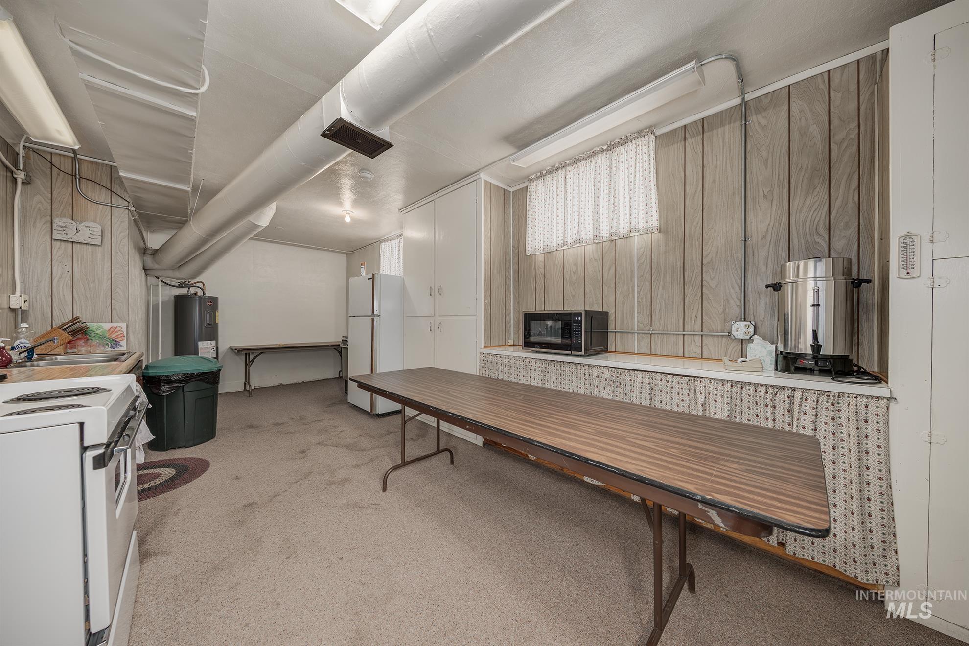 404 N 3rd St, Nyssa, Oregon 97913, Business/Commercial For Sale, Price $250,000,MLS 98980685