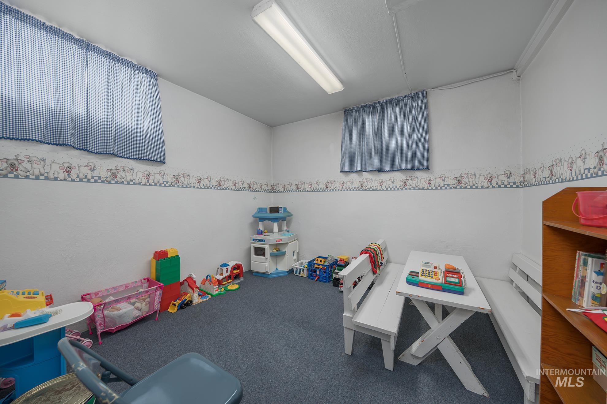 404 N 3rd St, Nyssa, Oregon 97913, Business/Commercial For Sale, Price $250,000,MLS 98980685