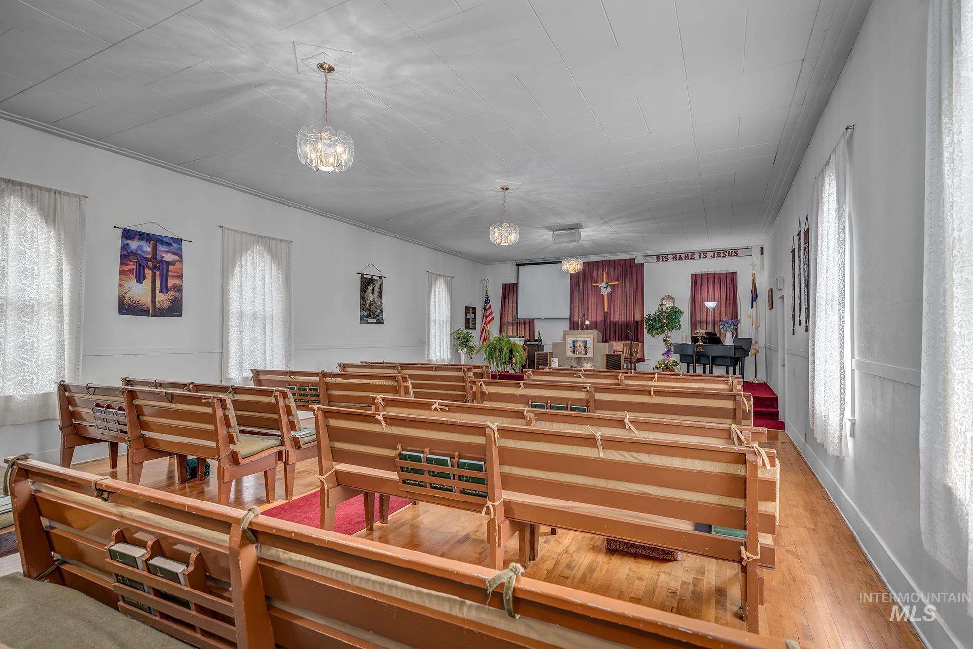 404 N 3rd St, Nyssa, Oregon 97913, Business/Commercial For Sale, Price $250,000,MLS 98980685