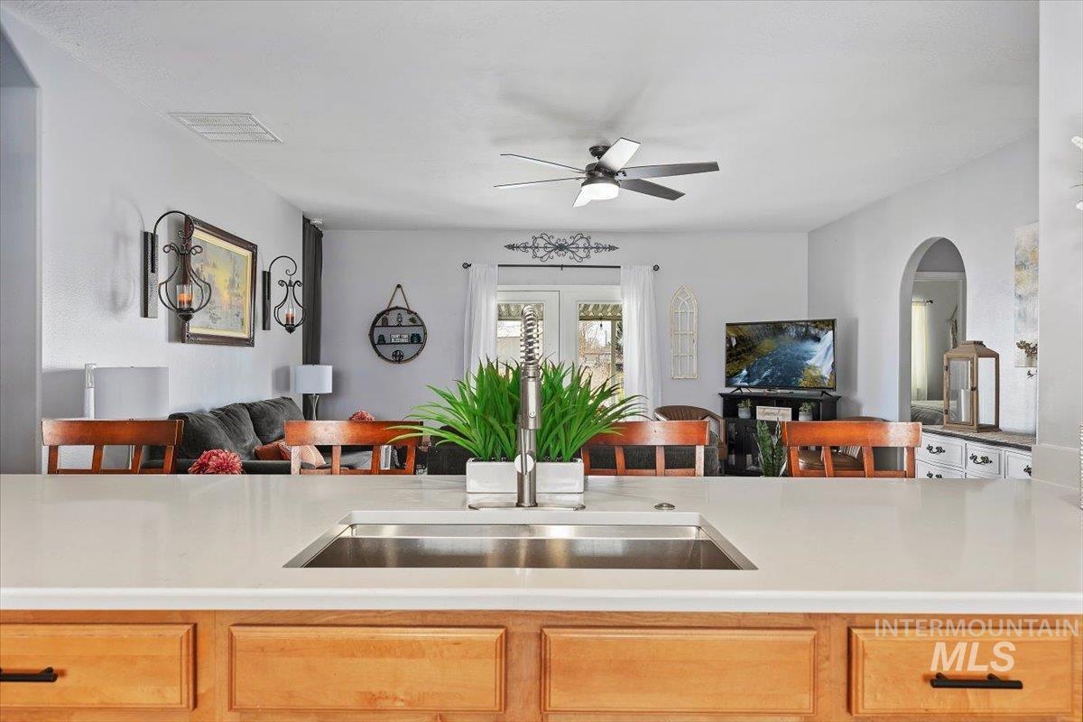 3702 N 2481 E, Twin Falls, Idaho 83301, 5 Bedrooms, 3 Bathrooms, Residential For Sale, Price $649,900,MLS 98980689