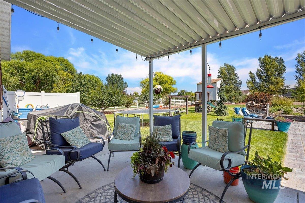 3702 N 2481 E, Twin Falls, Idaho 83301, 5 Bedrooms, 3 Bathrooms, Residential For Sale, Price $649,900,MLS 98980689