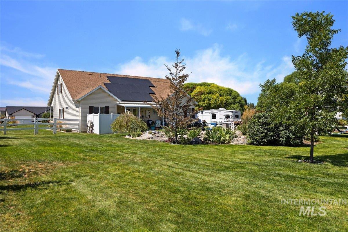 3702 N 2481 E, Twin Falls, Idaho 83301, 5 Bedrooms, 3 Bathrooms, Residential For Sale, Price $649,900,MLS 98980689