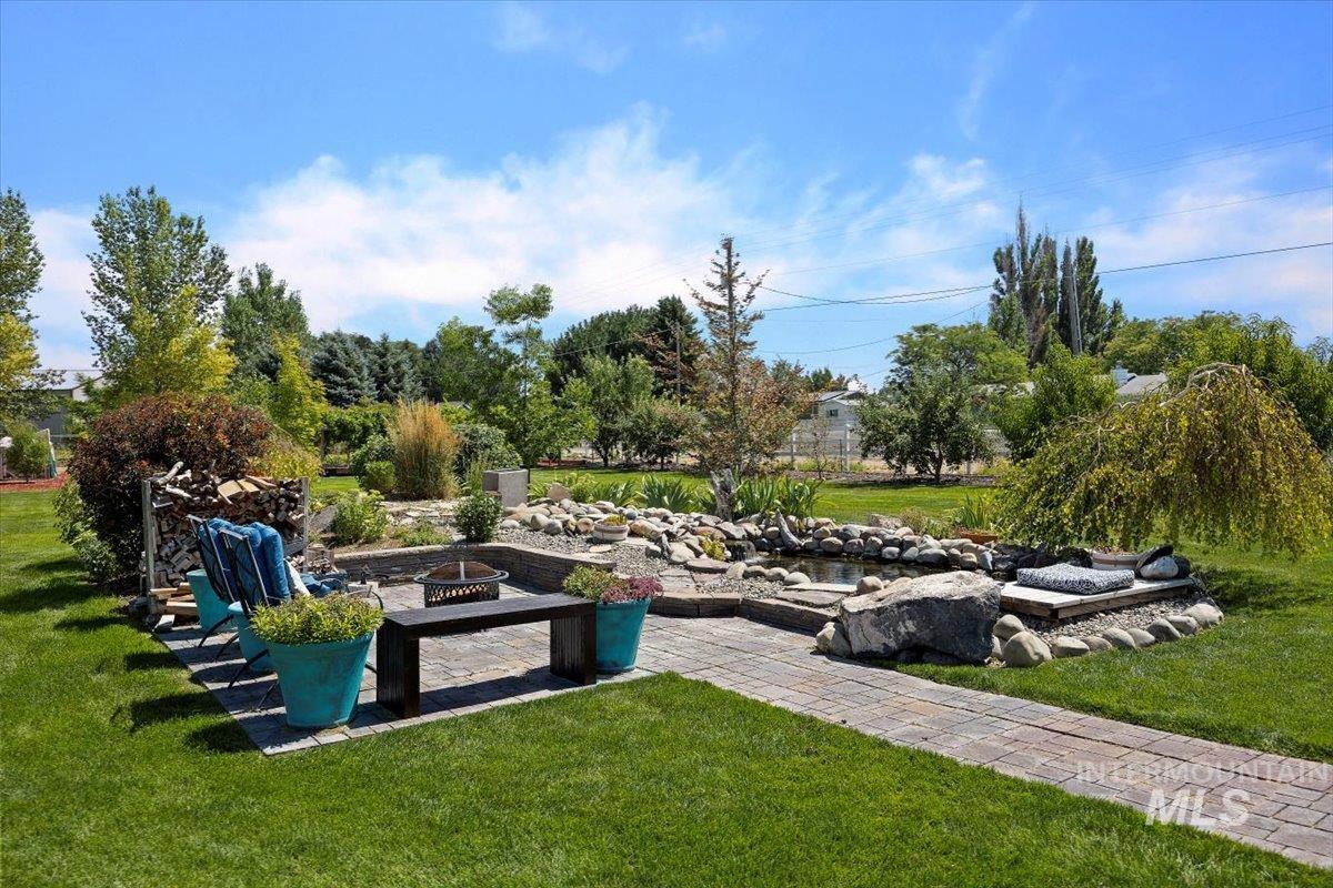 3702 N 2481 E, Twin Falls, Idaho 83301, 5 Bedrooms, 3 Bathrooms, Residential For Sale, Price $649,900,MLS 98980689