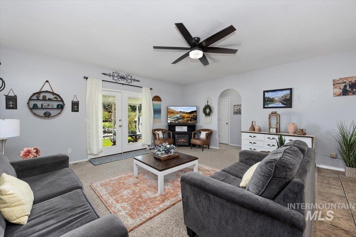 3702 N 2481 E, Twin Falls, Idaho 83301, 5 Bedrooms, 3 Bathrooms, Residential For Sale, Price $649,900,MLS 98980689