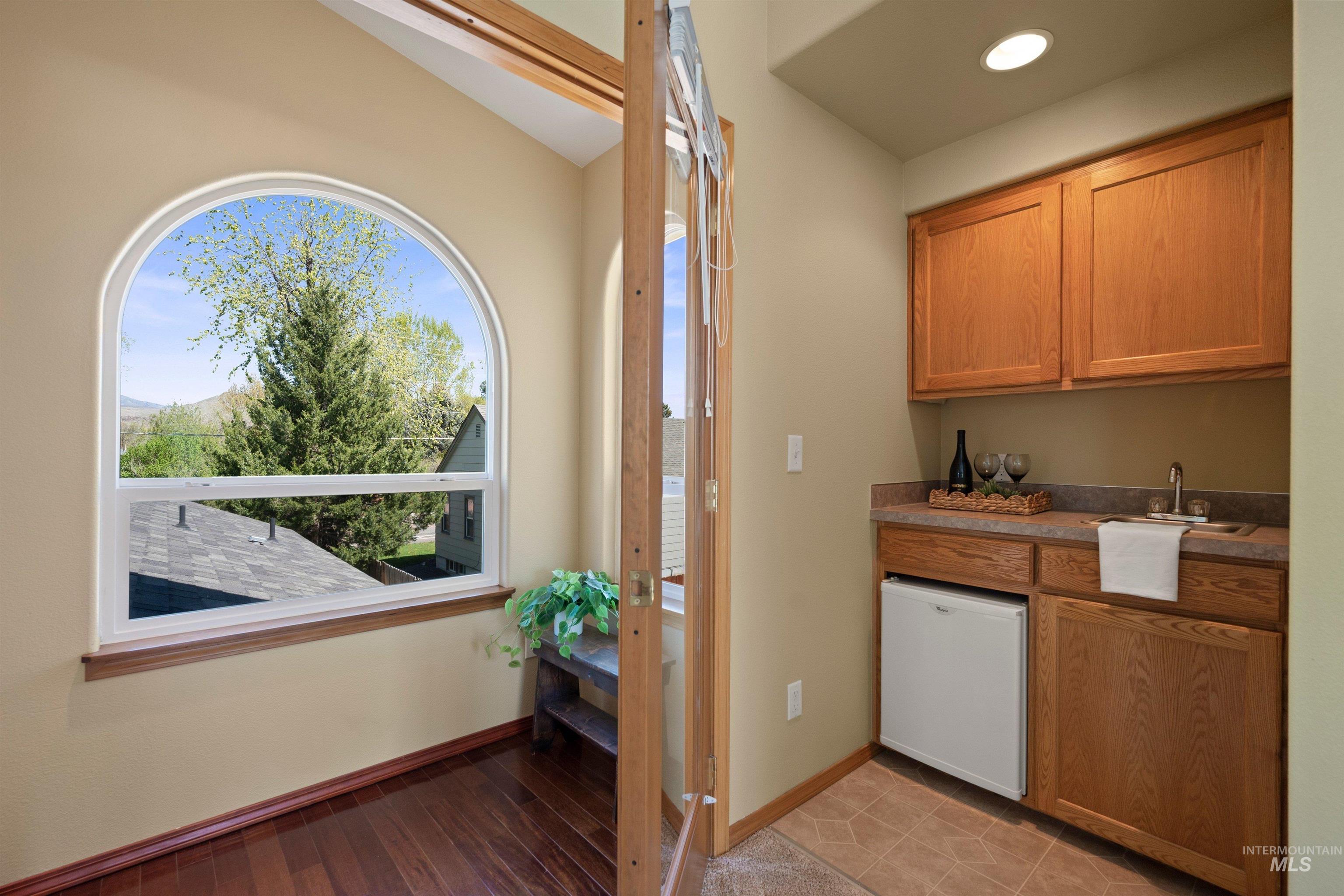 2230 S Sumac Street, Boise, Idaho 83706, 3 Bedrooms, 3 Bathrooms, Residential For Sale, Price $564,900, 98980694