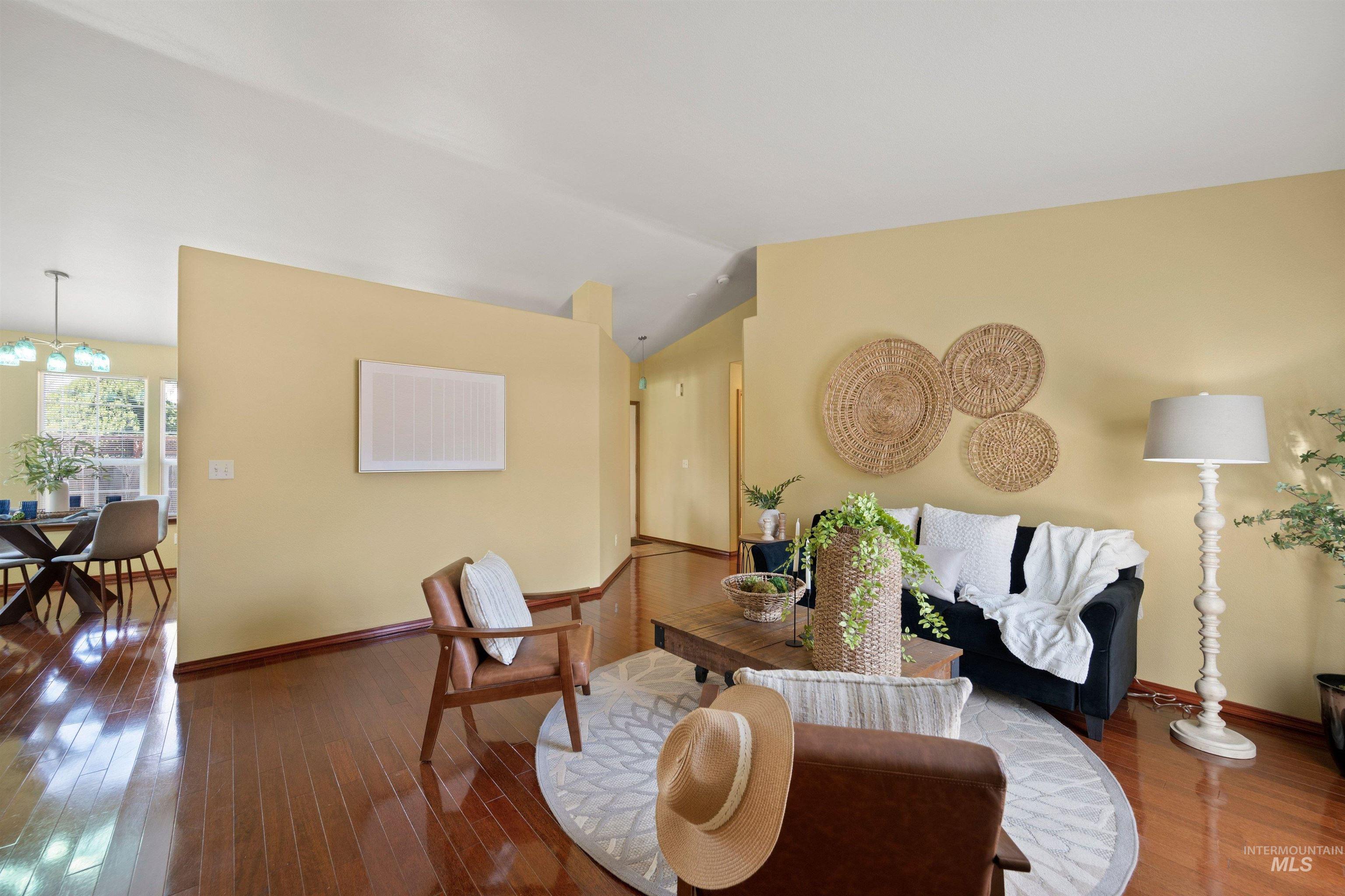 2230 S Sumac Street, Boise, Idaho 83706, 3 Bedrooms, 3 Bathrooms, Residential For Sale, Price $564,900, 98980694