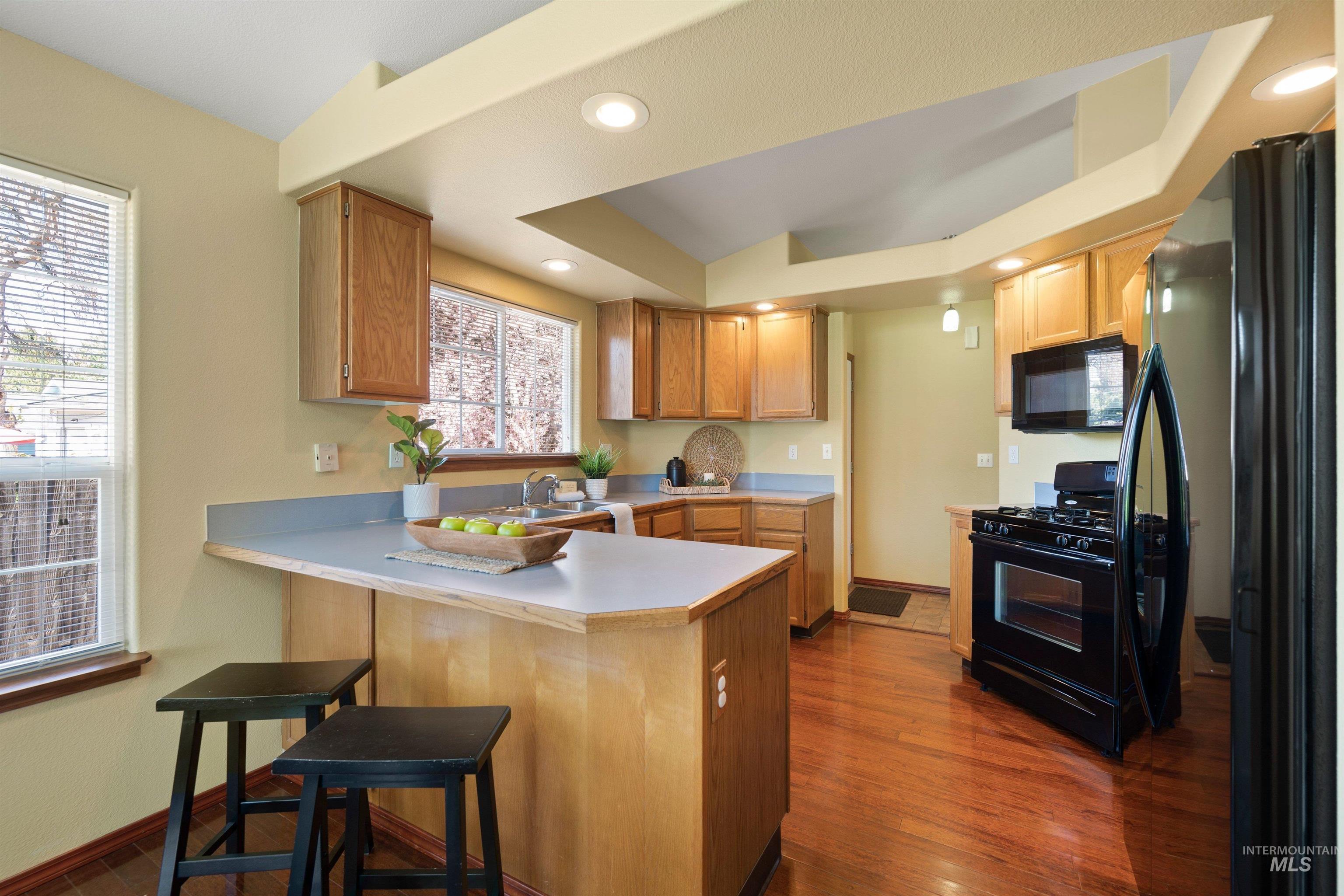 2230 S Sumac Street, Boise, Idaho 83706, 3 Bedrooms, 3 Bathrooms, Residential For Sale, Price $564,900, 98980694