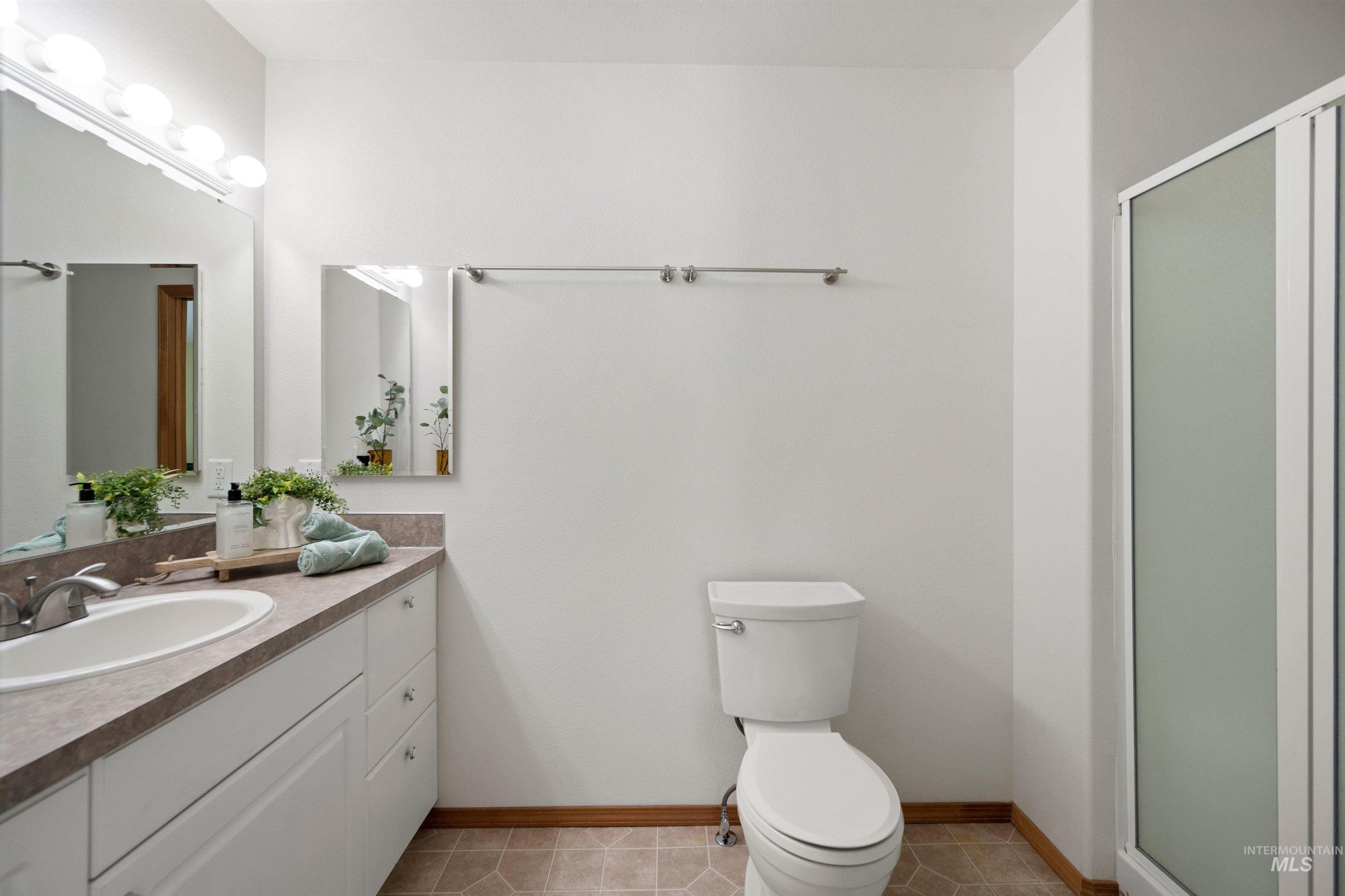 2230 S Sumac Street, Boise, Idaho 83706, 3 Bedrooms, 3 Bathrooms, Residential For Sale, Price $564,900, 98980694