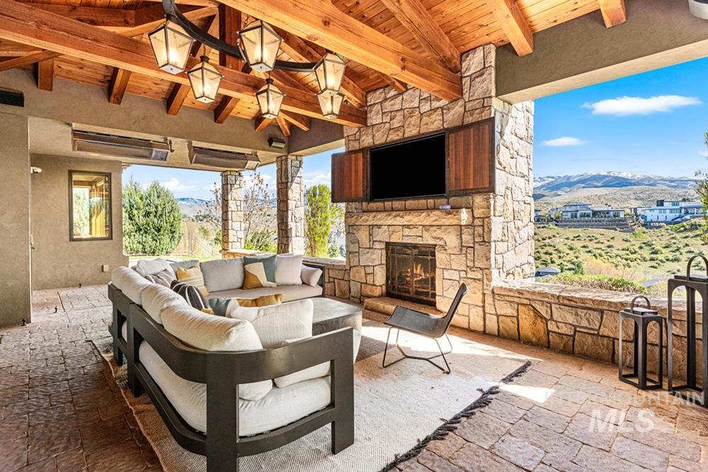 513 E Orion Ct, Boise, Idaho 83702, 5 Bedrooms, 5 Bathrooms, Residential For Sale, Price $3,200,000, 98980696