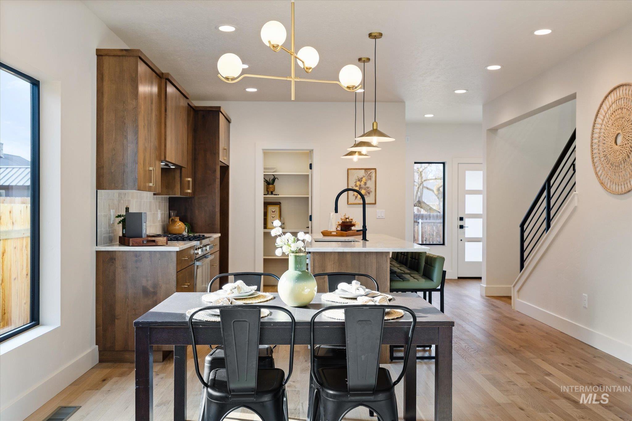 5612 W Grover St, Boise, Idaho 83705, 3 Bedrooms, 2.5 Bathrooms, Residential For Sale, Price $749,400,MLS 98980697