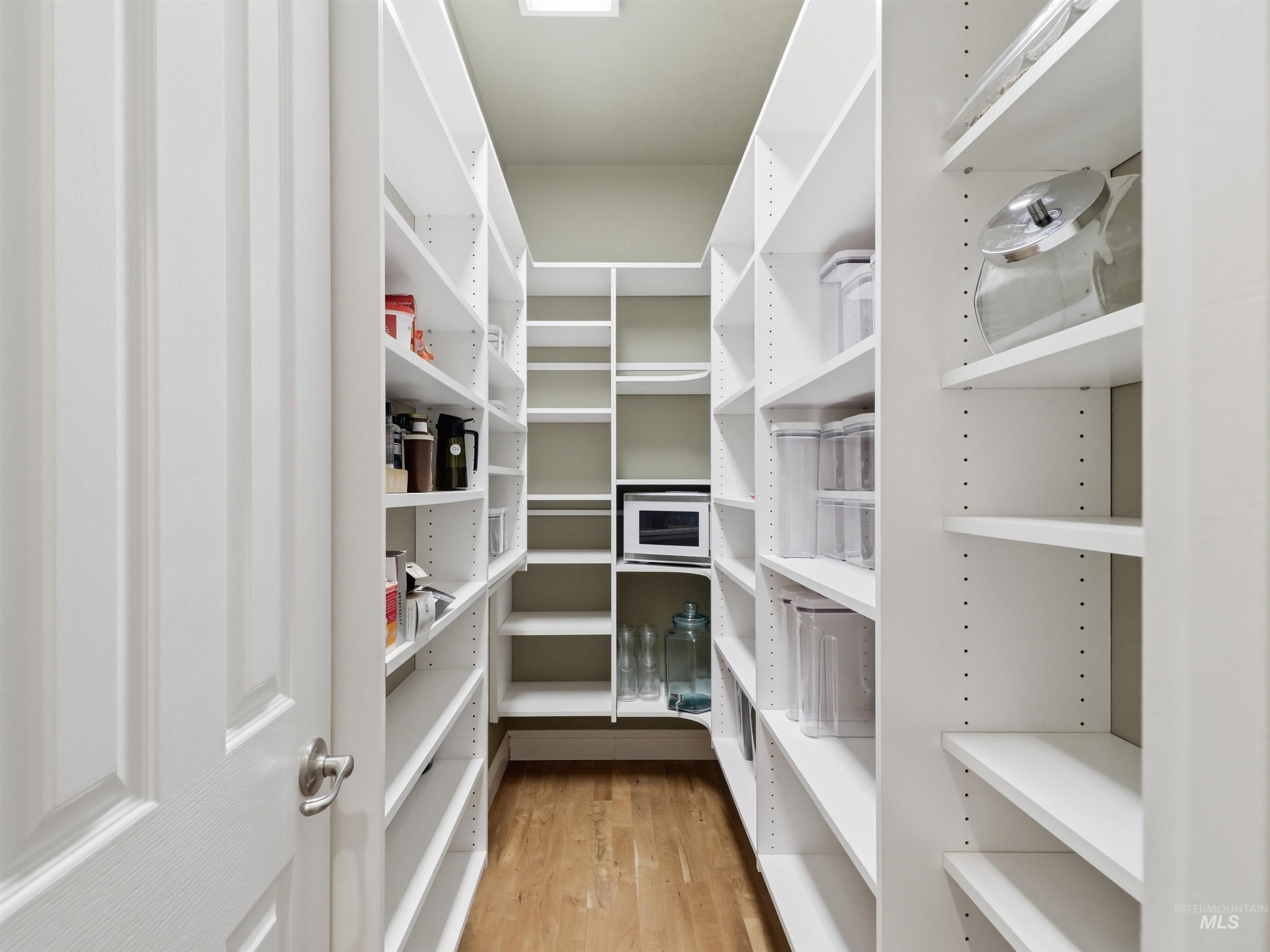 2291 W Windchime Dr, Meridian, Idaho 83642, 5 Bedrooms, 4 Bathrooms, Residential For Sale, Price $789,000,MLS 98980698