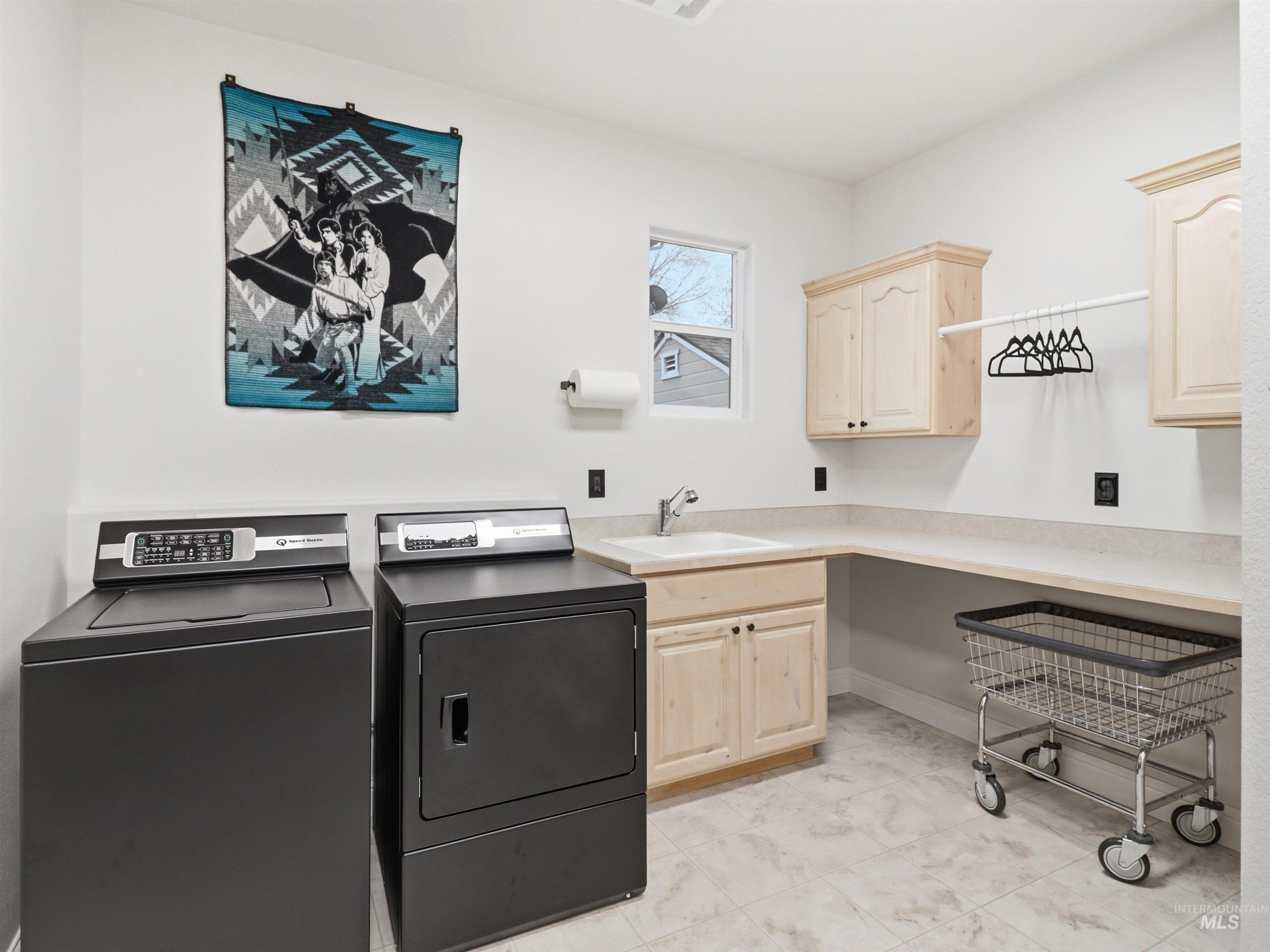 2291 W Windchime Dr, Meridian, Idaho 83642, 5 Bedrooms, 4 Bathrooms, Residential For Sale, Price $789,000,MLS 98980698