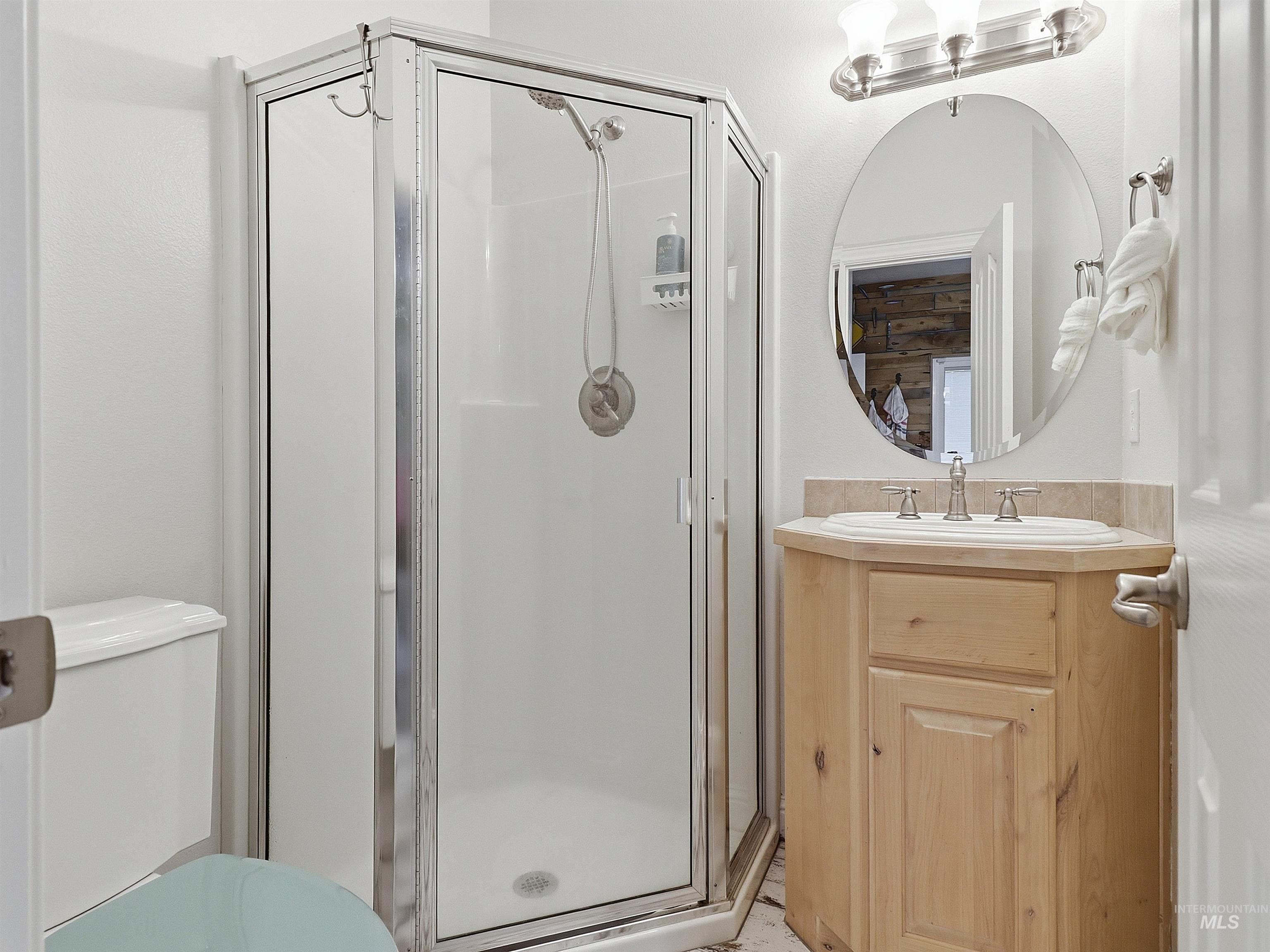 2291 W Windchime Dr, Meridian, Idaho 83642, 5 Bedrooms, 4 Bathrooms, Residential For Sale, Price $789,000,MLS 98980698