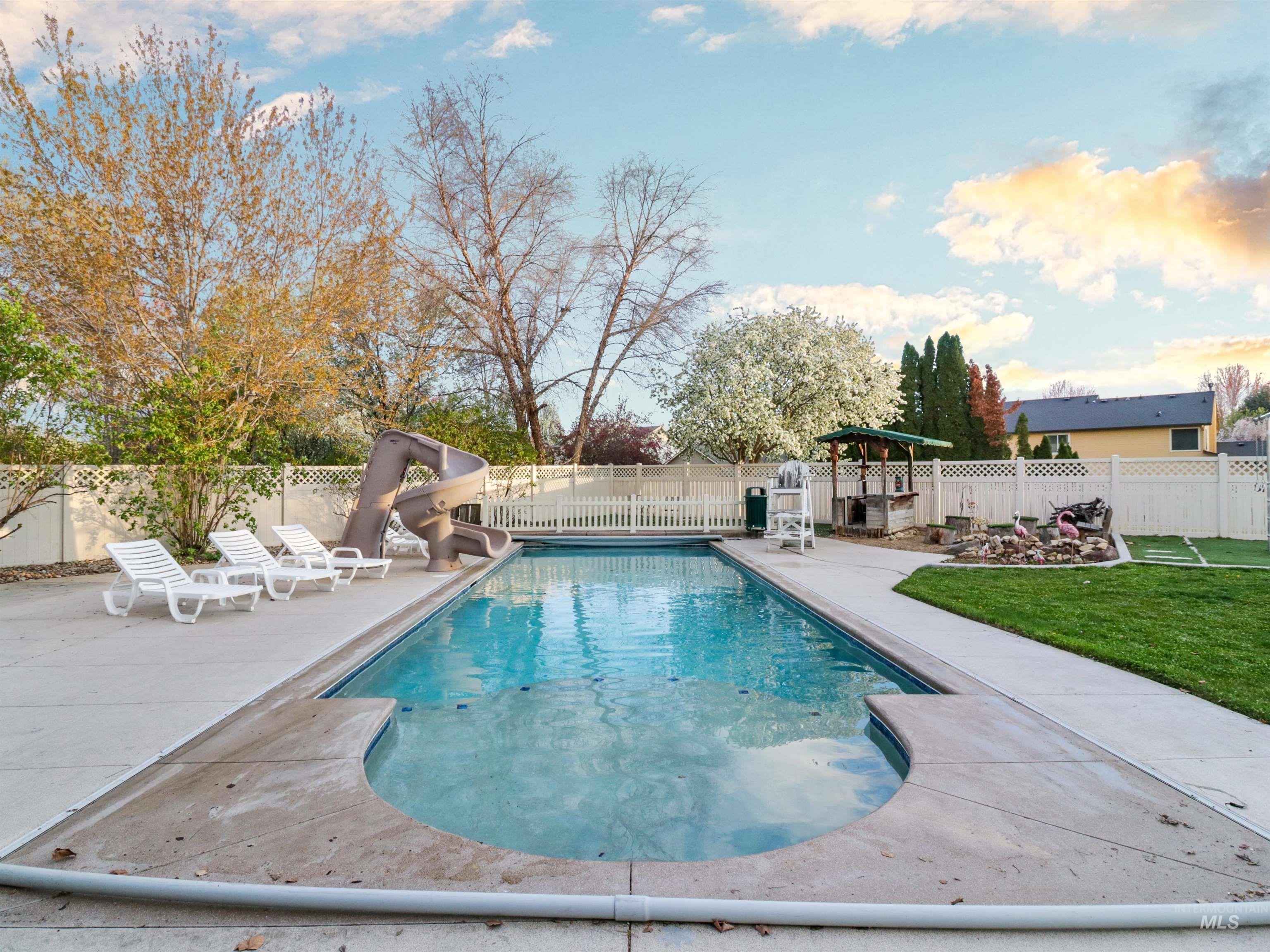 2291 W Windchime Dr, Meridian, Idaho 83642, 5 Bedrooms, 4 Bathrooms, Residential For Sale, Price $789,000,MLS 98980698