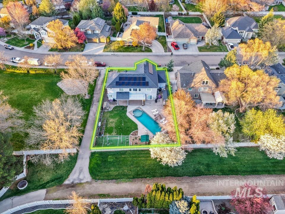 2291 W Windchime Dr, Meridian, Idaho 83642, 5 Bedrooms, 4 Bathrooms, Residential For Sale, Price $789,000,MLS 98980698