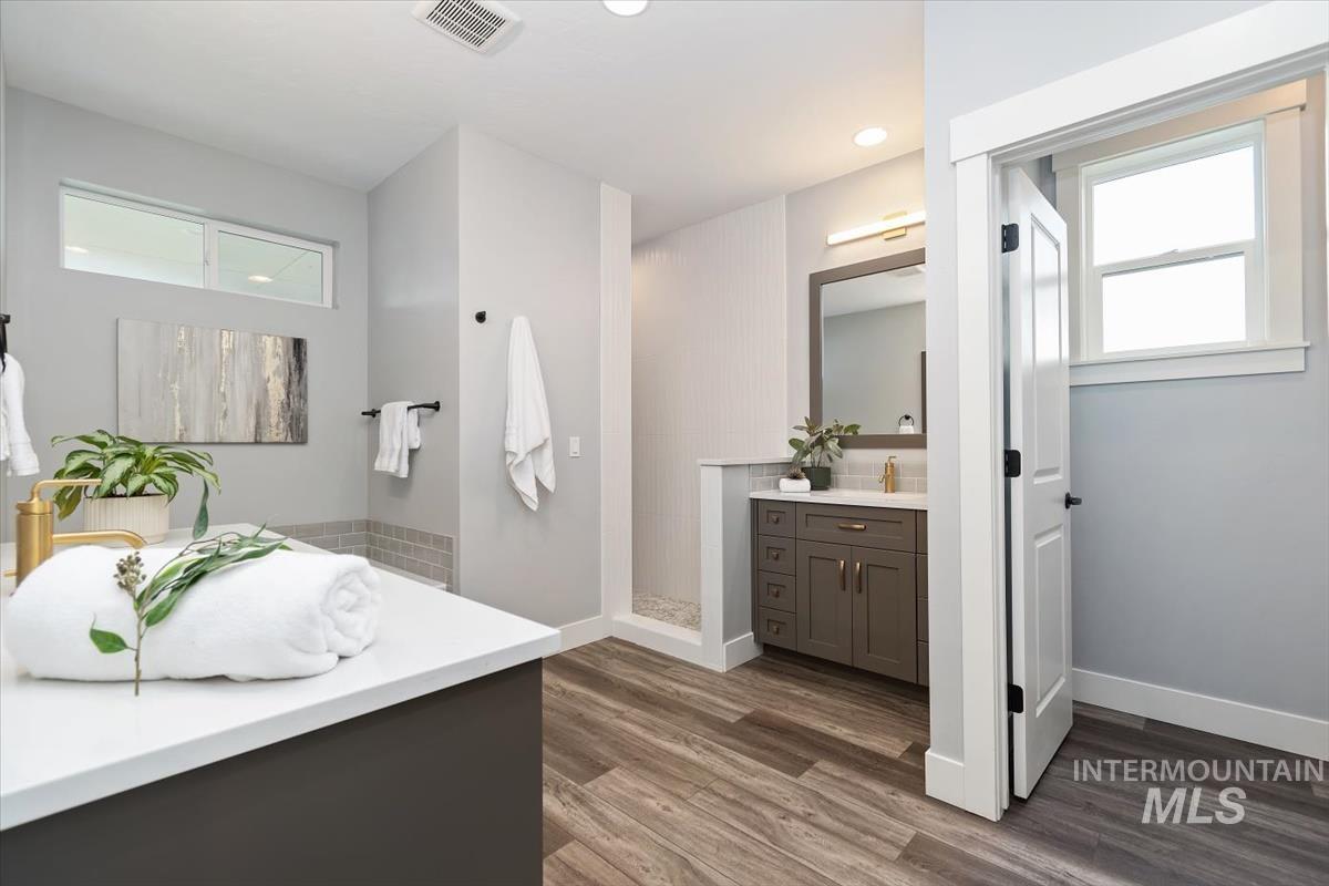 17628 N Pass City Pl, Nampa, Idaho 83687, 4 Bedrooms, 2.5 Bathrooms, Residential For Sale, Price $879,000,MLS 98980704