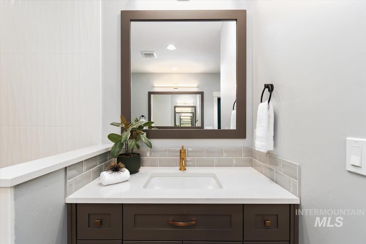 17628 N Pass City Pl, Nampa, Idaho 83687, 4 Bedrooms, 2.5 Bathrooms, Residential For Sale, Price $879,000,MLS 98980704