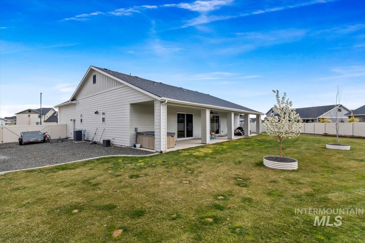 17628 N Pass City Pl, Nampa, Idaho 83687, 4 Bedrooms, 2.5 Bathrooms, Residential For Sale, Price $879,000,MLS 98980704