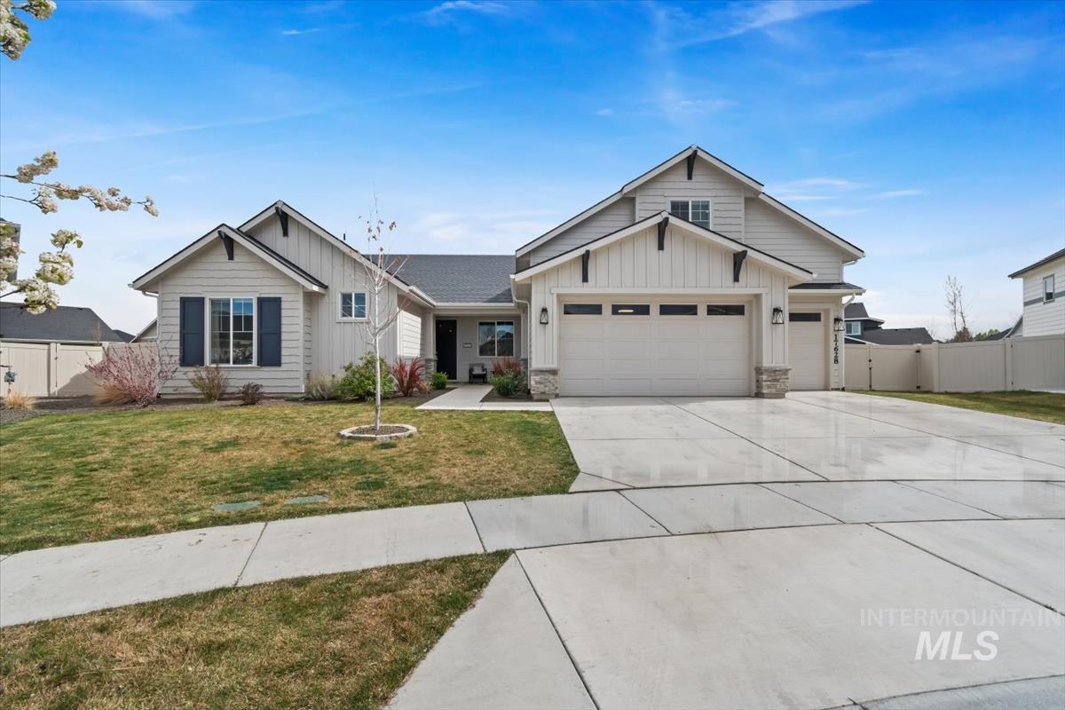 17628 N Pass City Pl, Nampa, Idaho 83687, 4 Bedrooms, 2.5 Bathrooms, Residential For Sale, Price $879,000,MLS 98980704