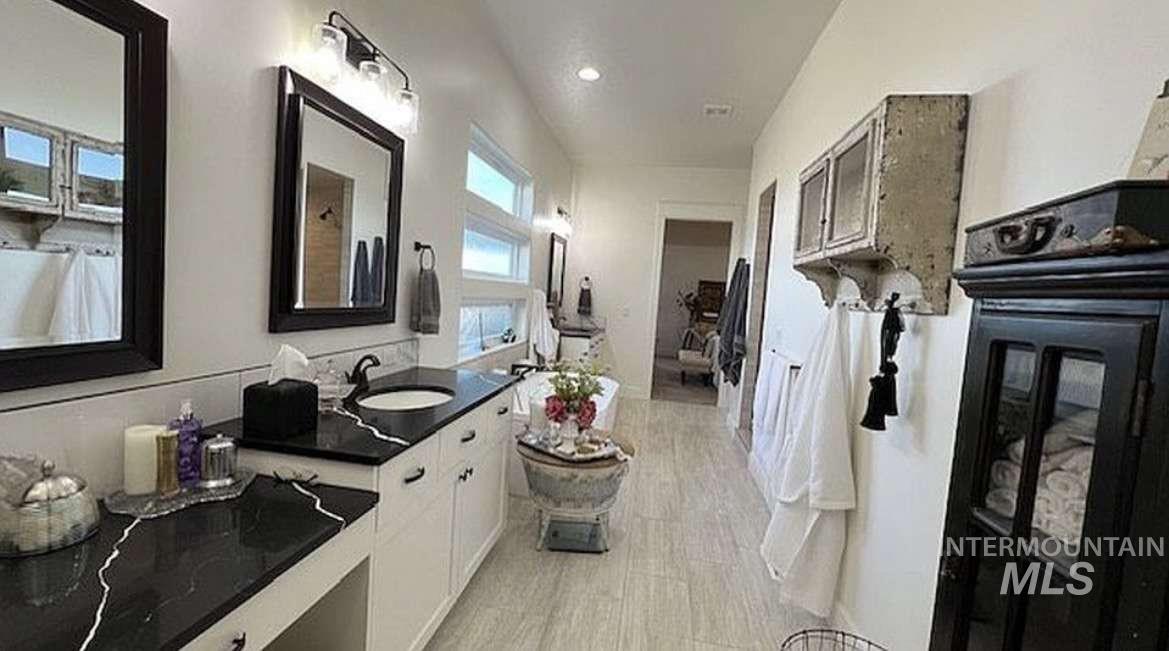 8834 E Snow Drop St, Nampa, Idaho 83687, 3 Bedrooms, 2 Bathrooms, Residential For Sale, Price $689,900,MLS 98980705