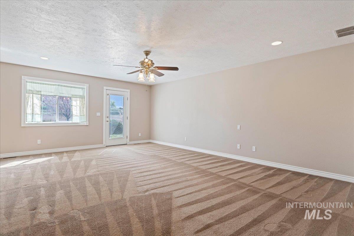 2393 NE 21st St, Payette, Idaho 83661, 4 Bedrooms, 2 Bathrooms, Residential For Sale, Price $855,000,MLS 98980707