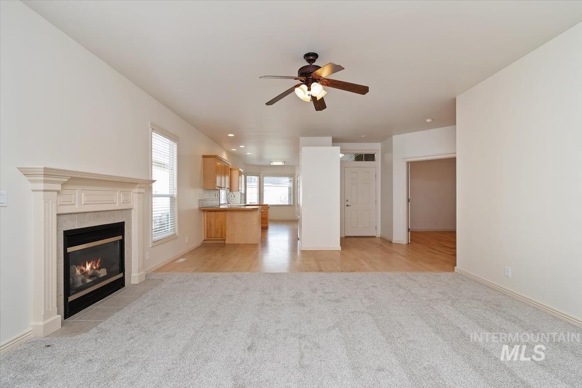 356 S Golden Eagle Lane, Eagle, Idaho 83616, 3 Bedrooms, 2 Bathrooms, Residential For Sale, Price $465,000,MLS 98980708