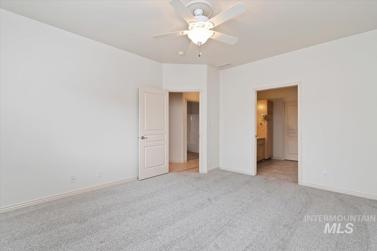 356 S Golden Eagle Lane, Eagle, Idaho 83616, 3 Bedrooms, 2 Bathrooms, Residential For Sale, Price $465,000,MLS 98980708