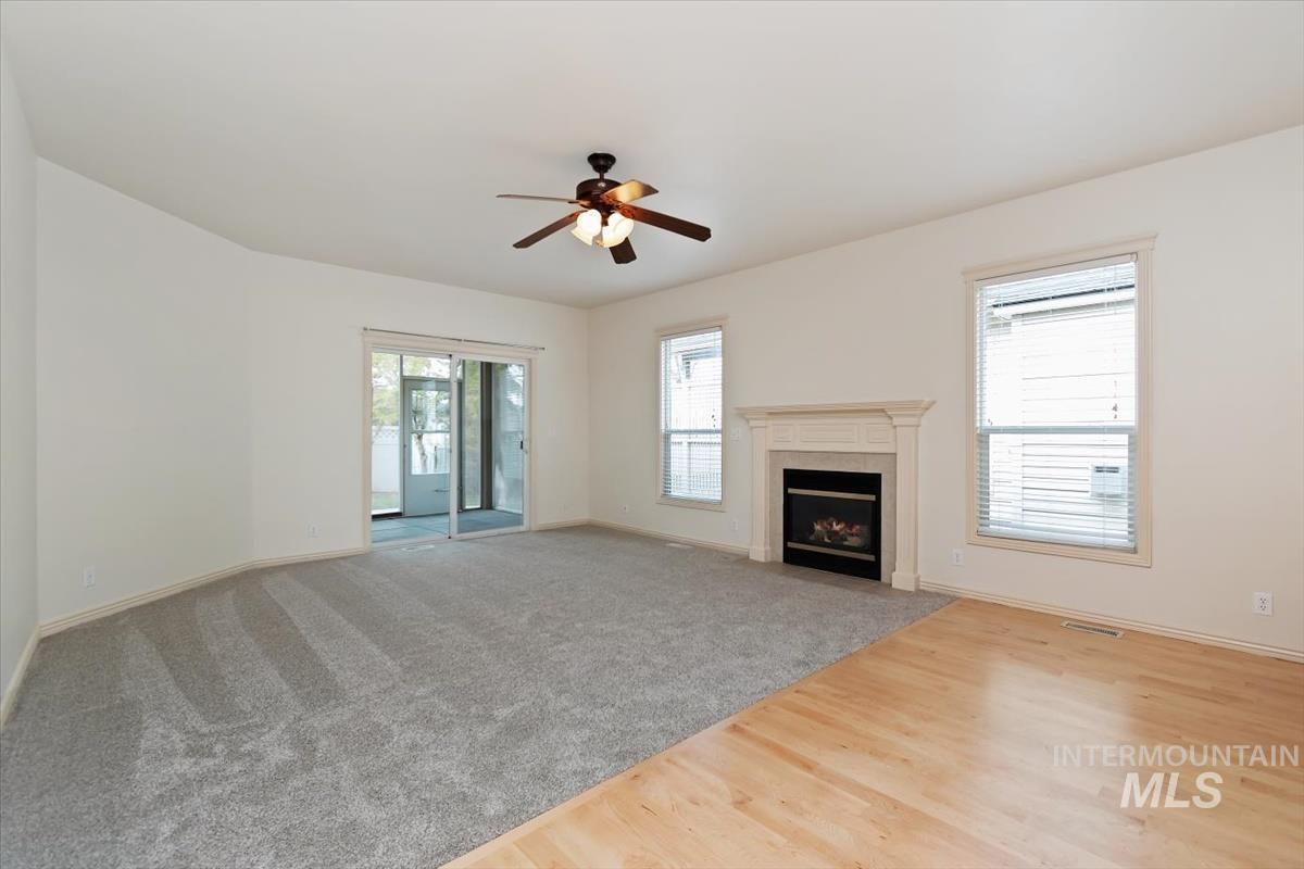 356 S Golden Eagle Lane, Eagle, Idaho 83616, 3 Bedrooms, 2 Bathrooms, Residential For Sale, Price $465,000,MLS 98980708