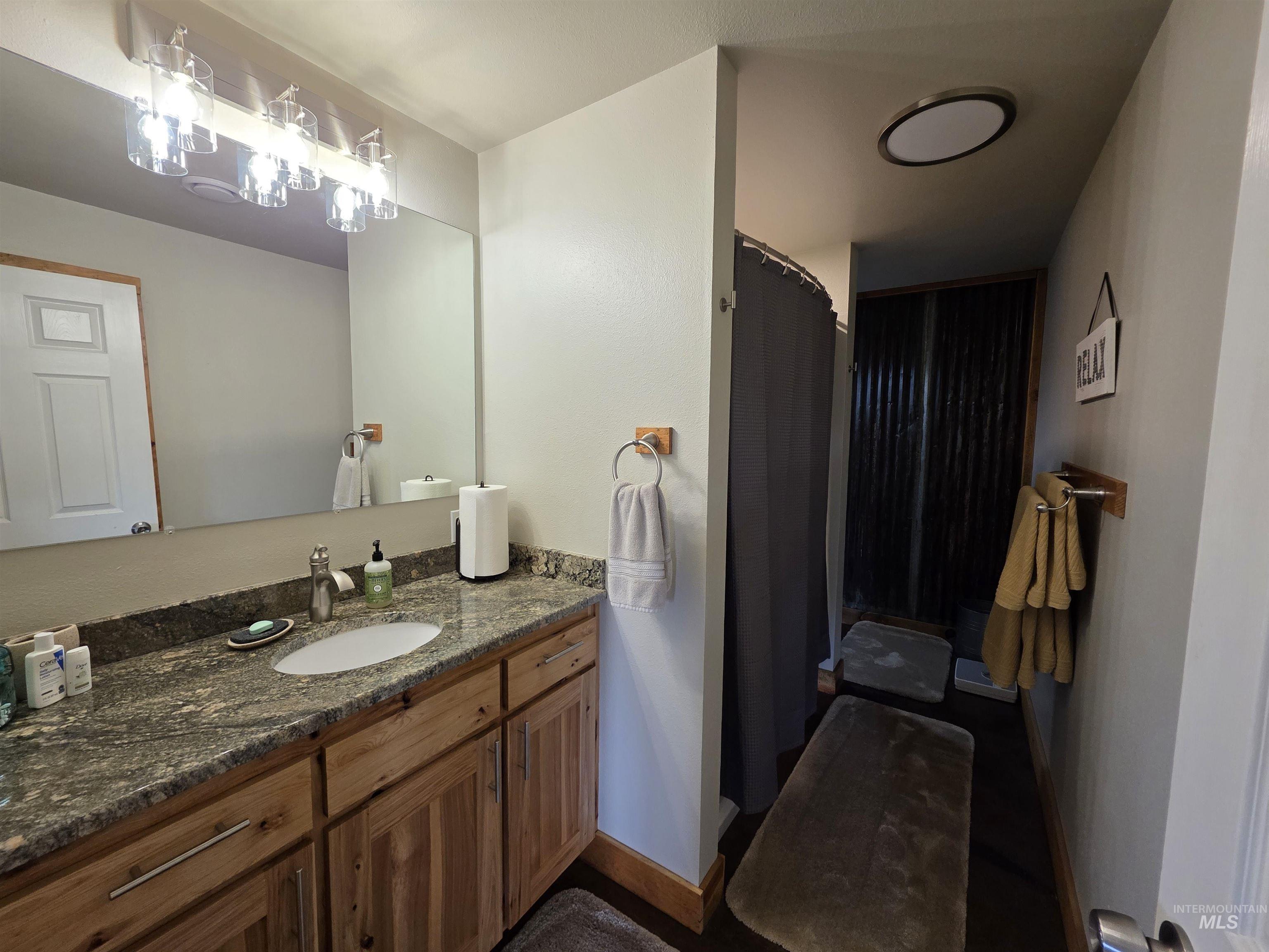 131 Beaver Nob Dr, Kamiah, Idaho 83536, 3 Bedrooms, 2 Bathrooms, Residential For Sale, Price $894,500,MLS 98980722