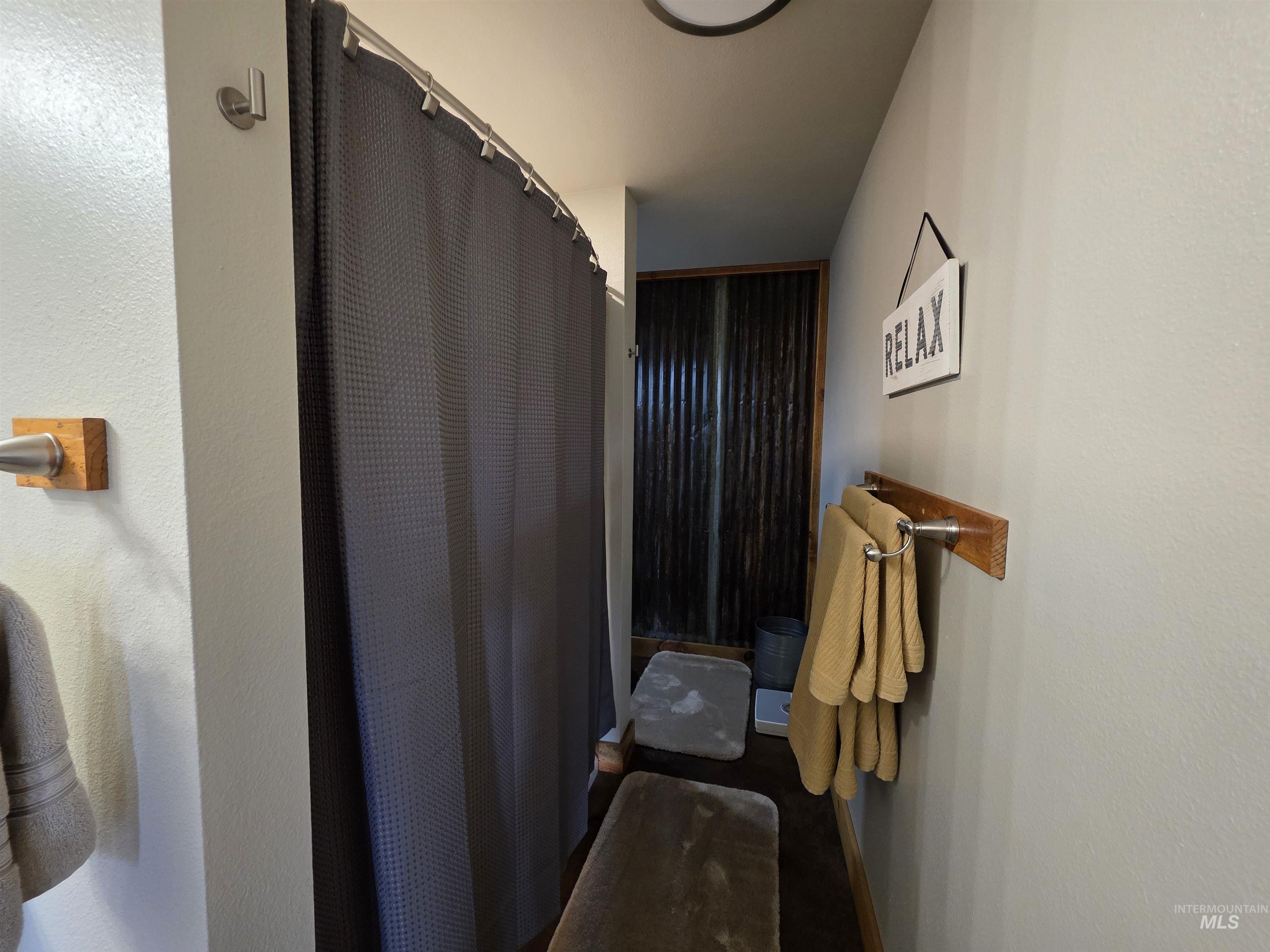 131 Beaver Nob Dr, Kamiah, Idaho 83536, 3 Bedrooms, 2 Bathrooms, Residential For Sale, Price $894,500,MLS 98980722