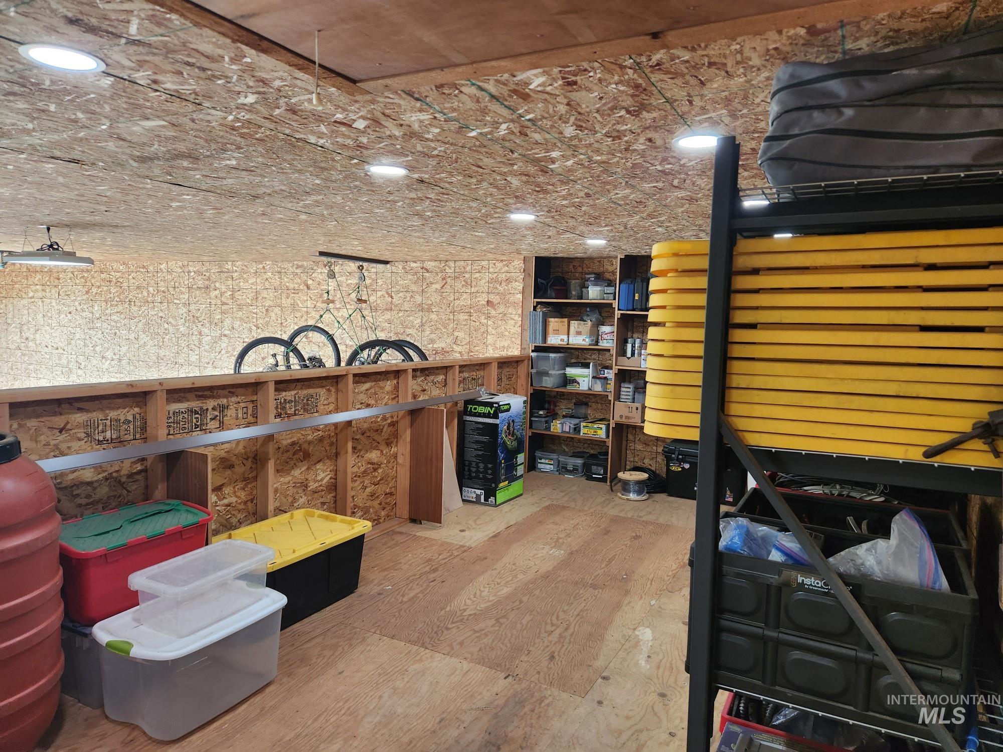 131 Beaver Nob Dr, Kamiah, Idaho 83536, 3 Bedrooms, 2 Bathrooms, Residential For Sale, Price $894,500,MLS 98980722