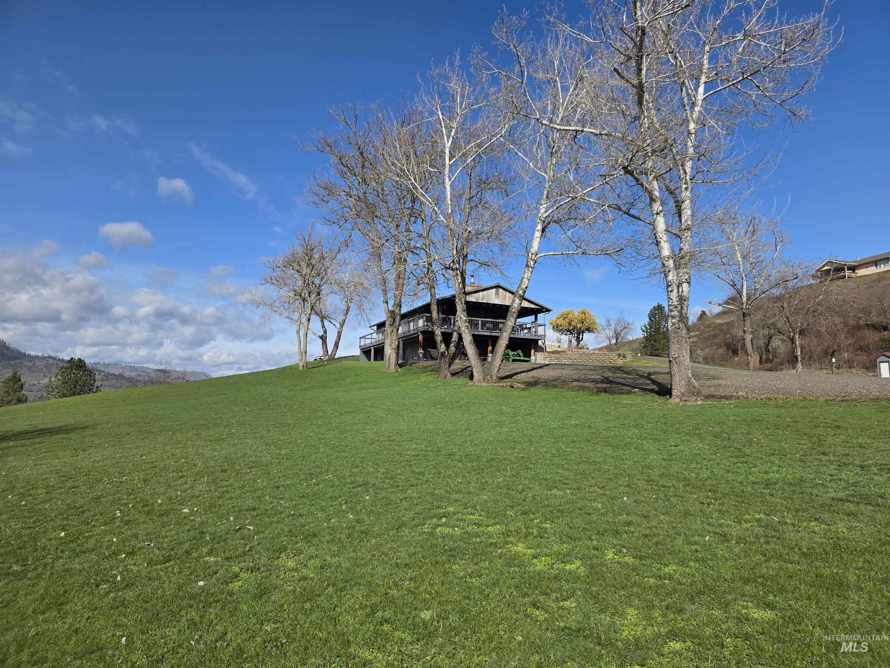 131 Beaver Nob Dr, Kamiah, Idaho 83536, 3 Bedrooms, 2 Bathrooms, Residential For Sale, Price $894,500,MLS 98980722