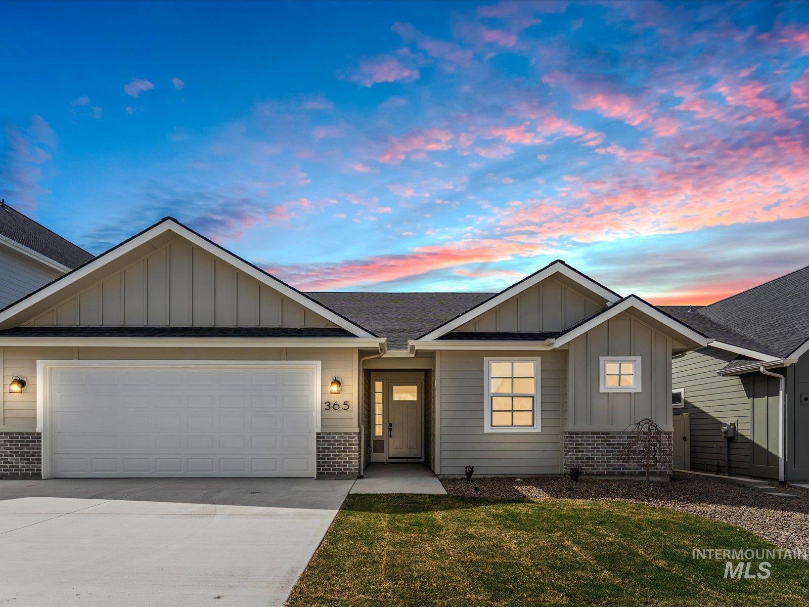 365 S Bumper Way, Boise, Idaho 83716, 3 Bedrooms, 2 Bathrooms, Residential For Sale, Price $489,900,MLS 98980723