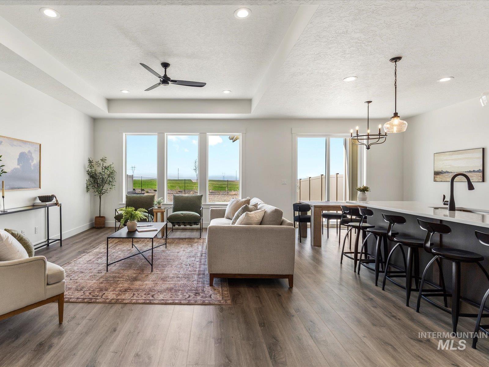 365 S Bumper Way, Boise, Idaho 83716, 3 Bedrooms, 2 Bathrooms, Residential For Sale, Price $489,900,MLS 98980723