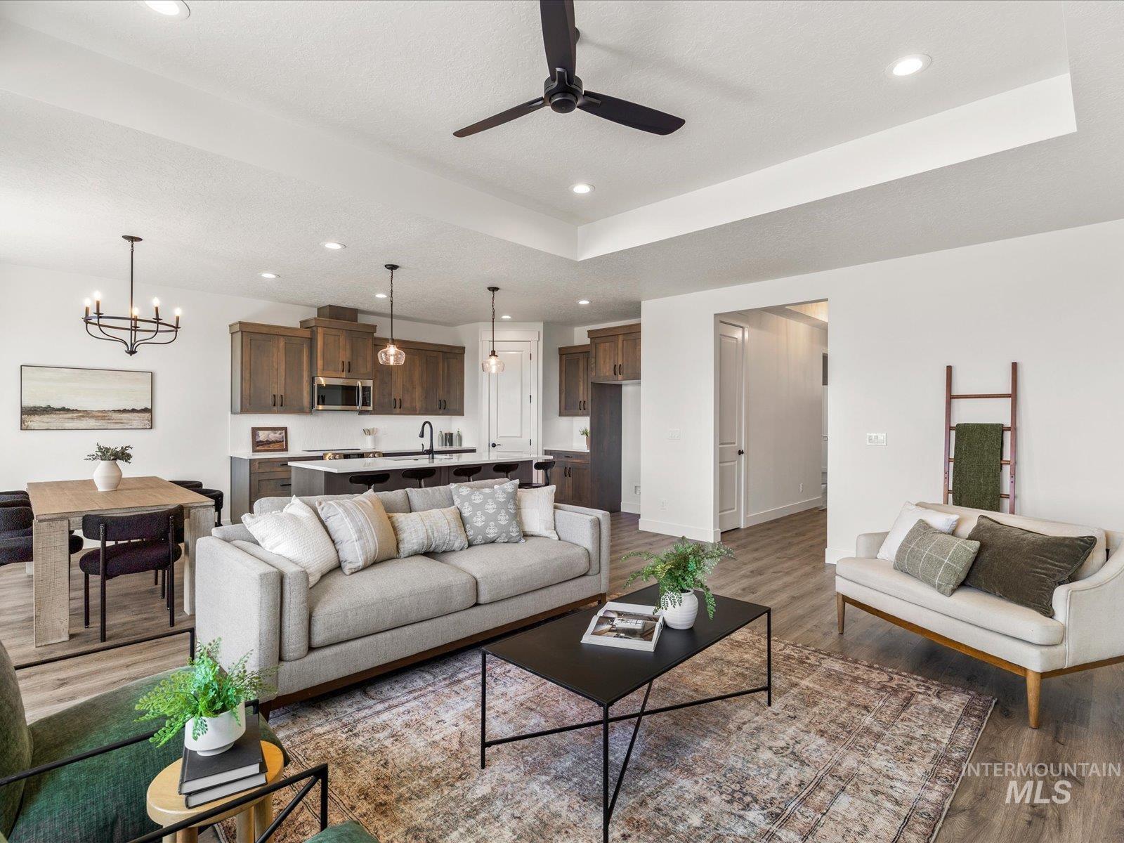 365 S Bumper Way, Boise, Idaho 83716, 3 Bedrooms, 2 Bathrooms, Residential For Sale, Price $489,900,MLS 98980723