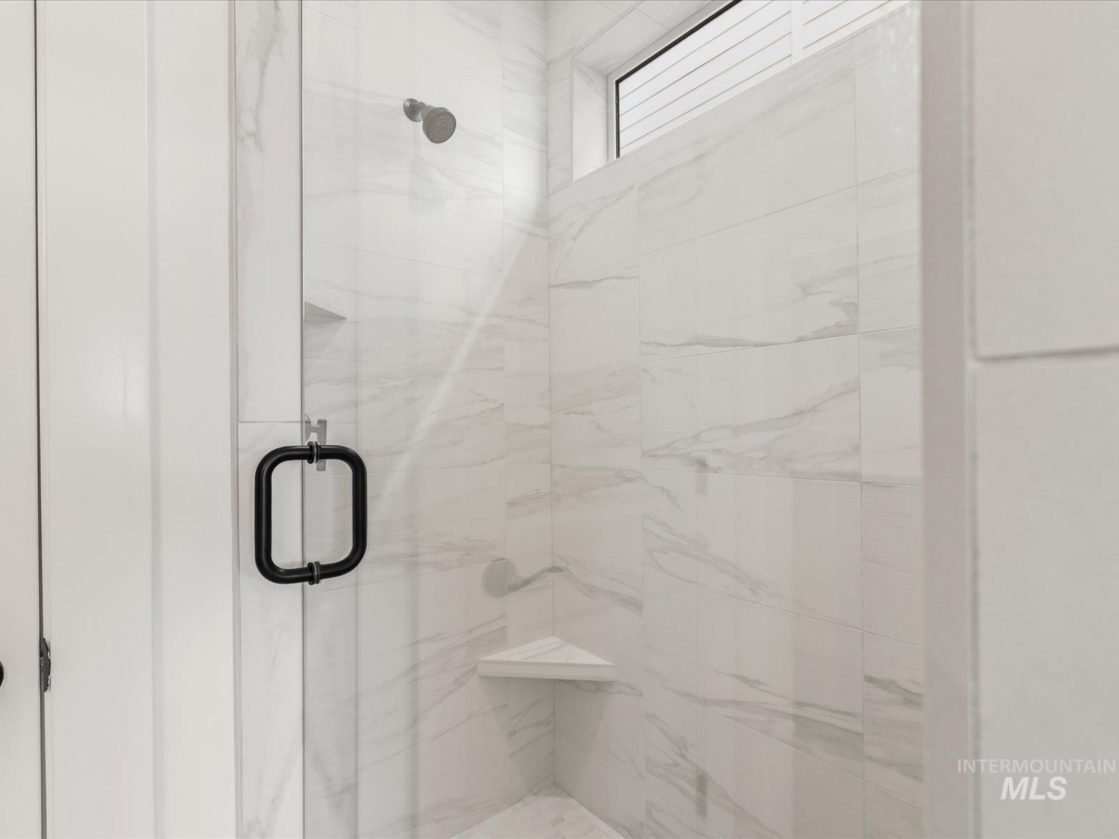 365 S Bumper Way, Boise, Idaho 83716, 3 Bedrooms, 2 Bathrooms, Residential For Sale, Price $489,900,MLS 98980723