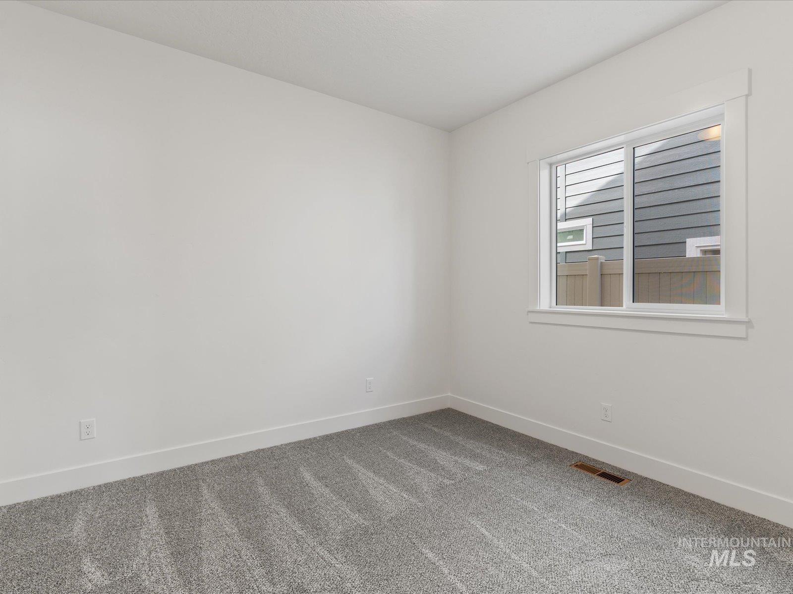 365 S Bumper Way, Boise, Idaho 83716, 3 Bedrooms, 2 Bathrooms, Residential For Sale, Price $489,900,MLS 98980723