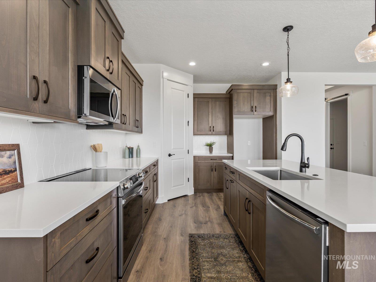 365 S Bumper Way, Boise, Idaho 83716, 3 Bedrooms, 2 Bathrooms, Residential For Sale, Price $489,900,MLS 98980723