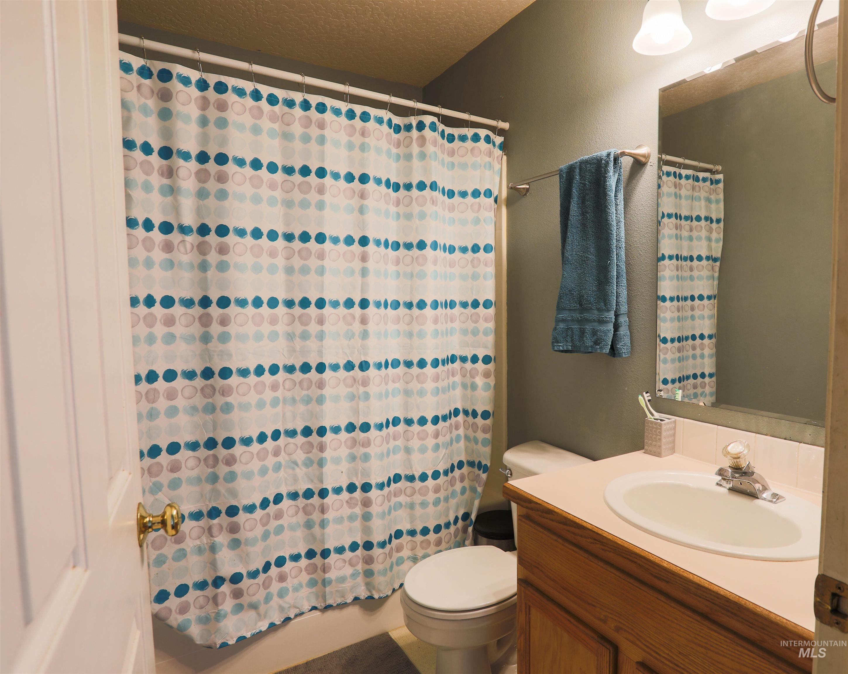 611 Chadham Ct, Fruitland, Idaho 83619, 3 Bedrooms, 2 Bathrooms, Residential For Sale, Price $320,000,MLS 98980727