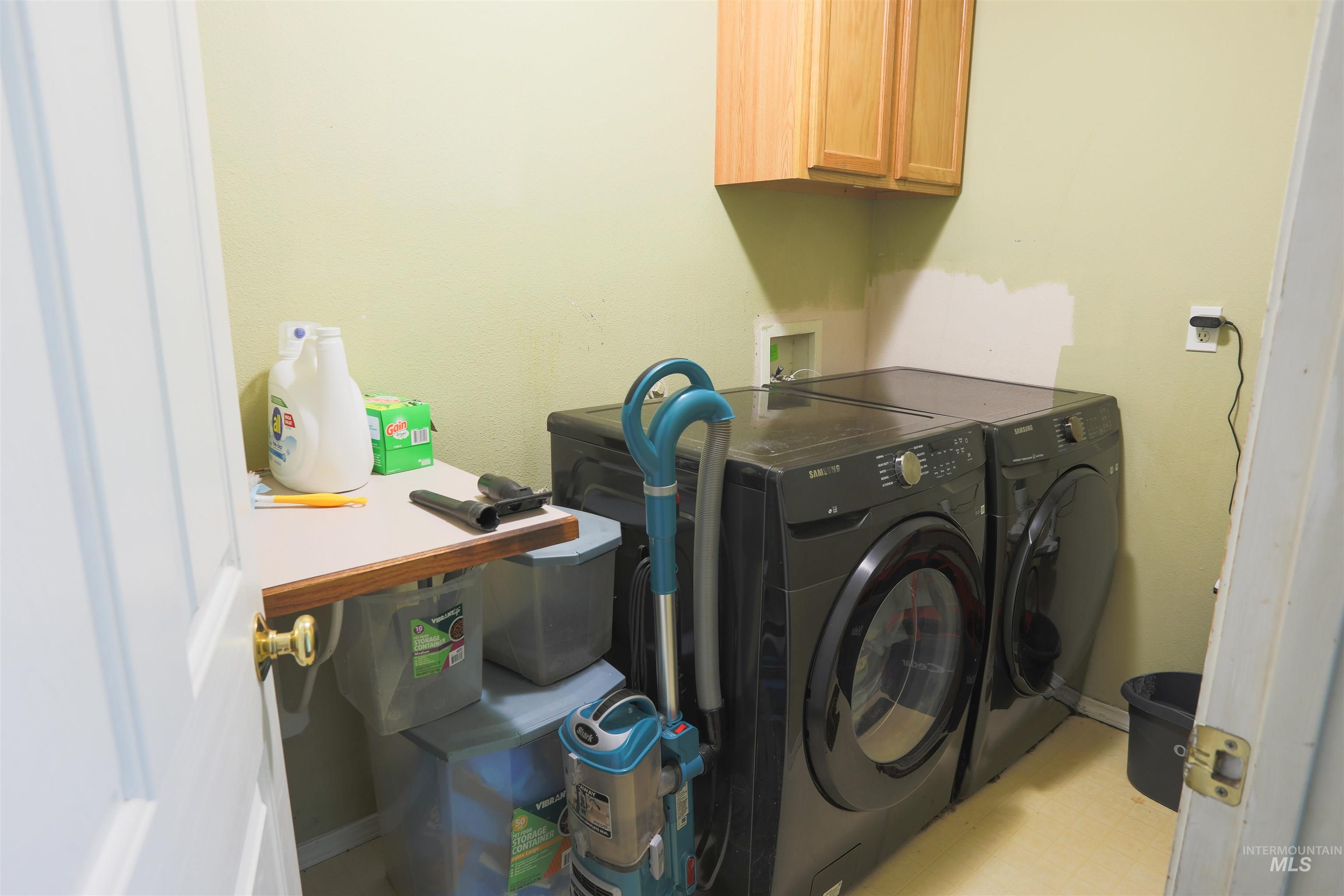 611 Chadham Ct, Fruitland, Idaho 83619, 3 Bedrooms, 2 Bathrooms, Residential For Sale, Price $320,000,MLS 98980727