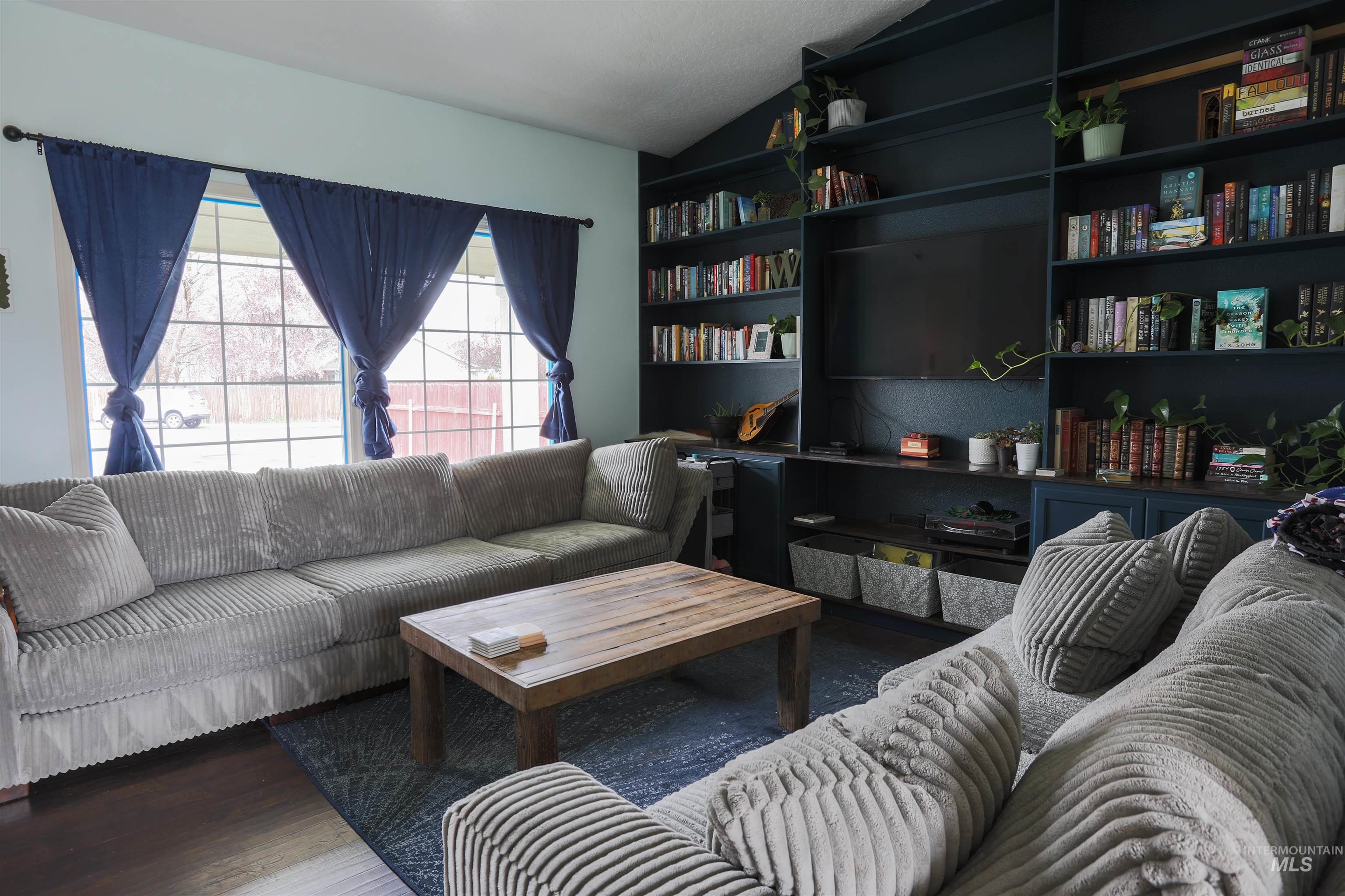 611 Chadham Ct, Fruitland, Idaho 83619, 3 Bedrooms, 2 Bathrooms, Residential For Sale, Price $320,000,MLS 98980727