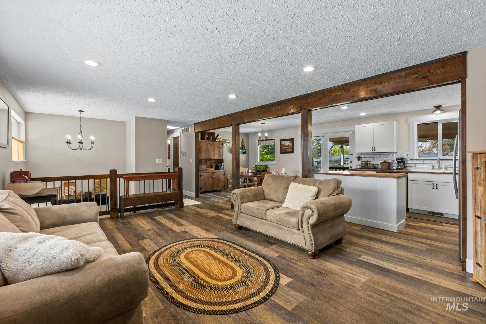 4715 N Sorrento, Boise, Idaho 83704, 4 Bedrooms, 2 Bathrooms, Residential For Sale, Price $559,990,MLS 98980729